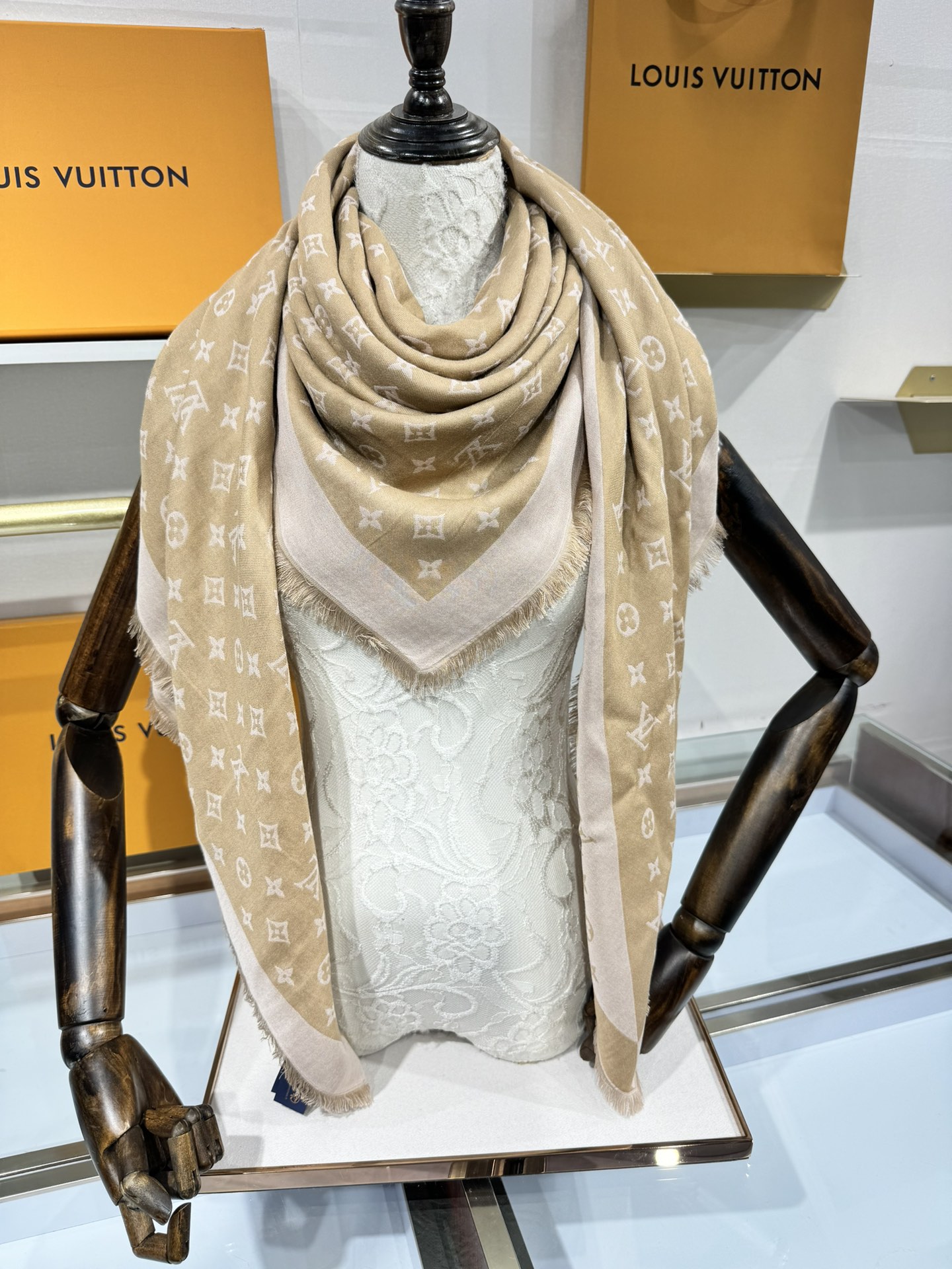 💟2025年新款上😍 真心赞👍驴家新款【1854羊绒方巾140】Nicolas Ghesquière 令