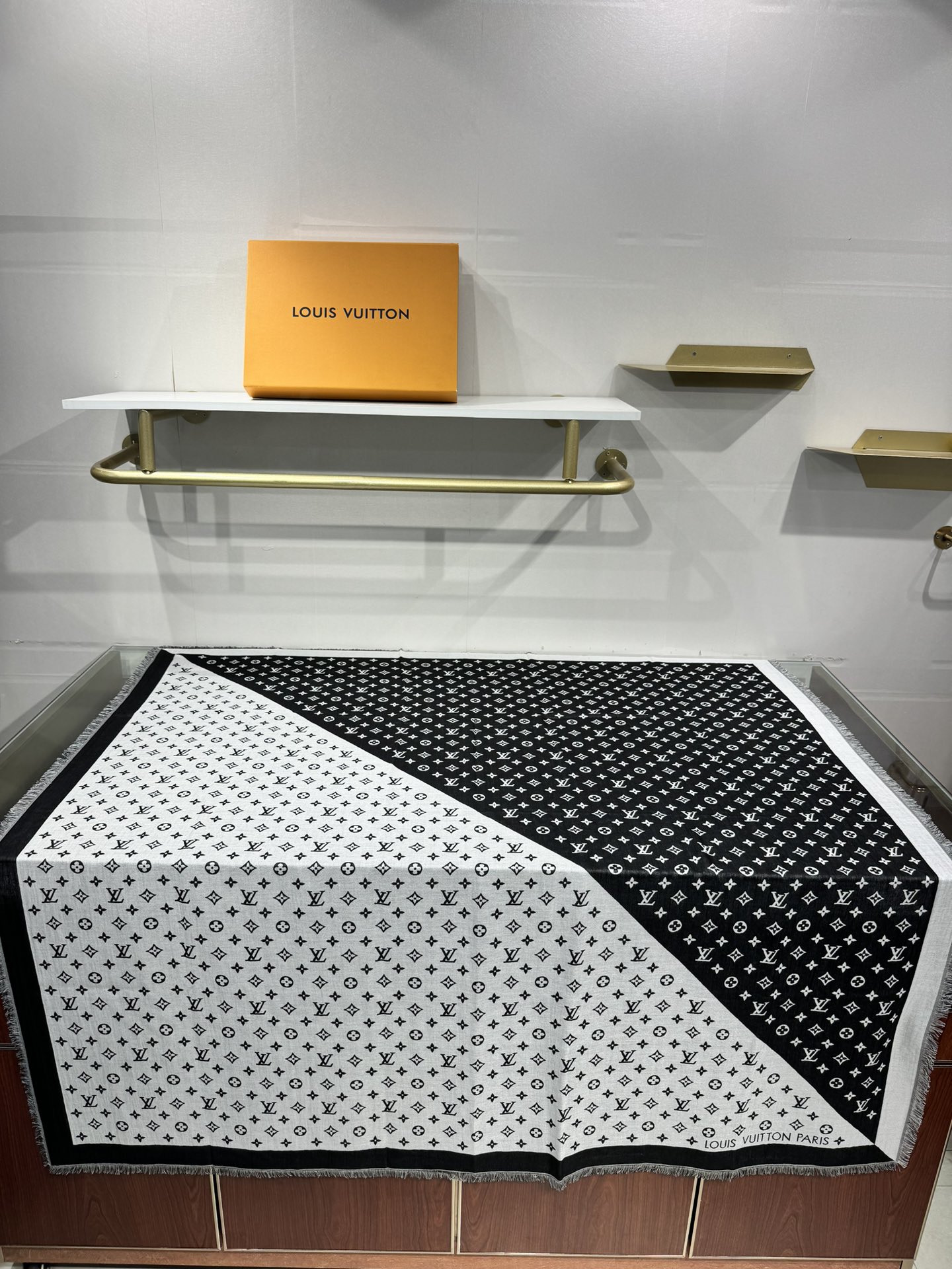 💟2025年新款上😍 真心赞👍驴家新款【1854羊绒方巾140】Nicolas Ghesquière 令