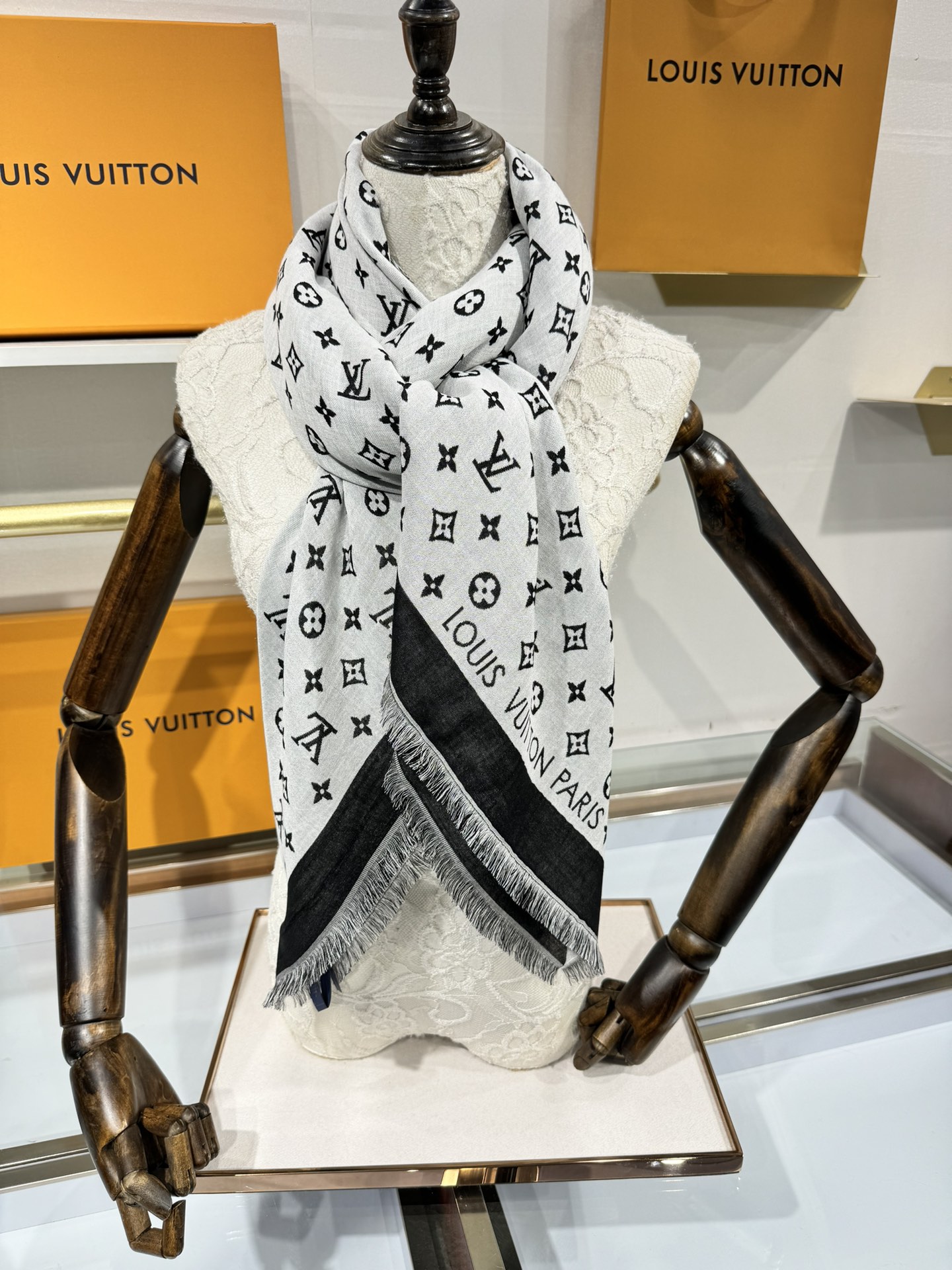 💟2025年新款上😍 真心赞👍驴家新款【1854羊绒方巾140】Nicolas Ghesquière 令