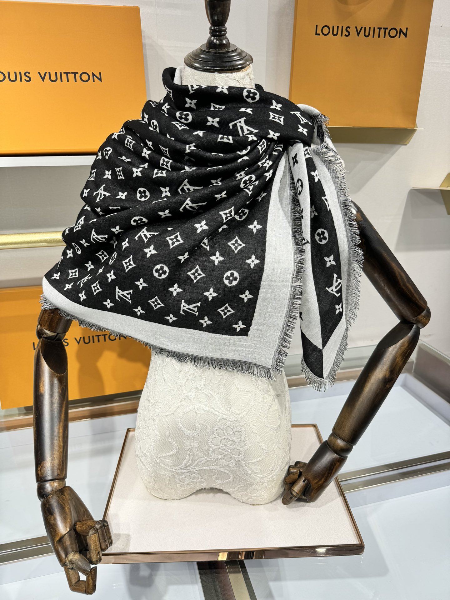 💟2025年新款上😍 真心赞👍驴家新款【1854羊绒方巾140】Nicolas Ghesquière 令