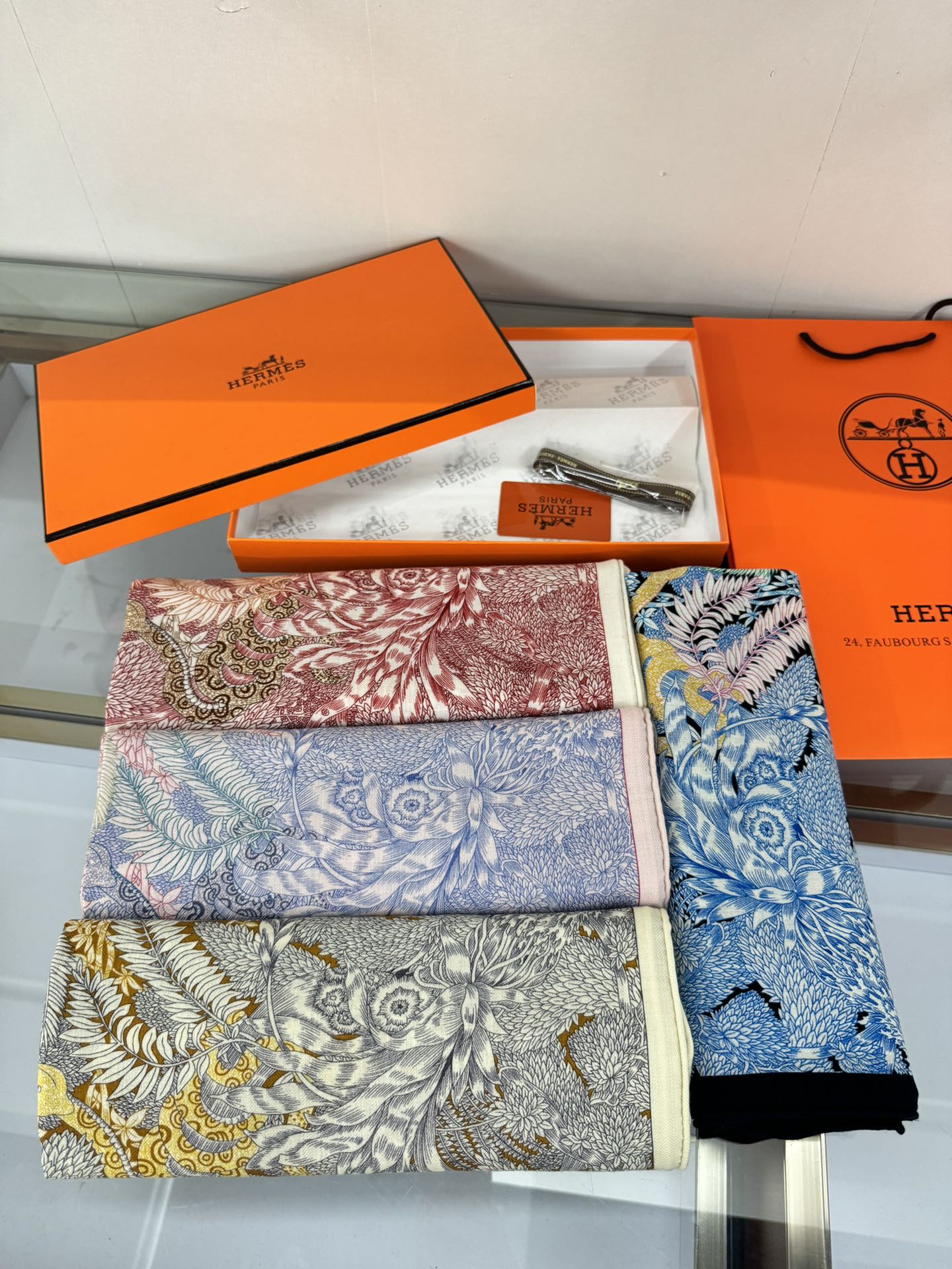 Hermes Foulard Châle Brique rouge Rouge Blanc Cachemire