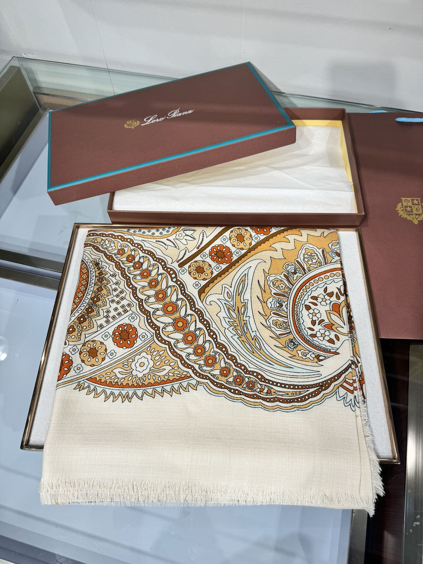 💟秋冬新作💞奢华的极其优雅低调.只有1w＋才有的规格水准❗️】说实话，真的是羊绒界最注重顶尖工艺的，面料