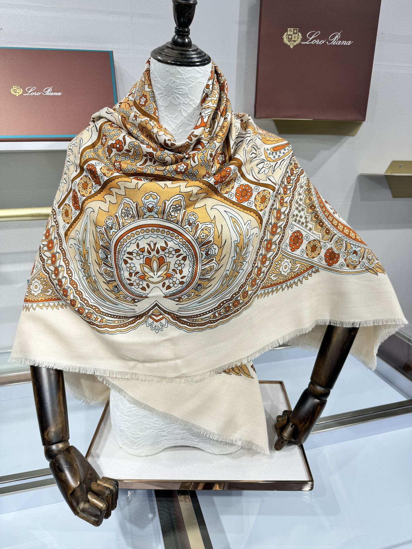 💟秋冬新作💞奢华的极其优雅低调.只有1w＋才有的规格水准❗️】说实话，真的是羊绒界最注重顶尖工艺的，面料