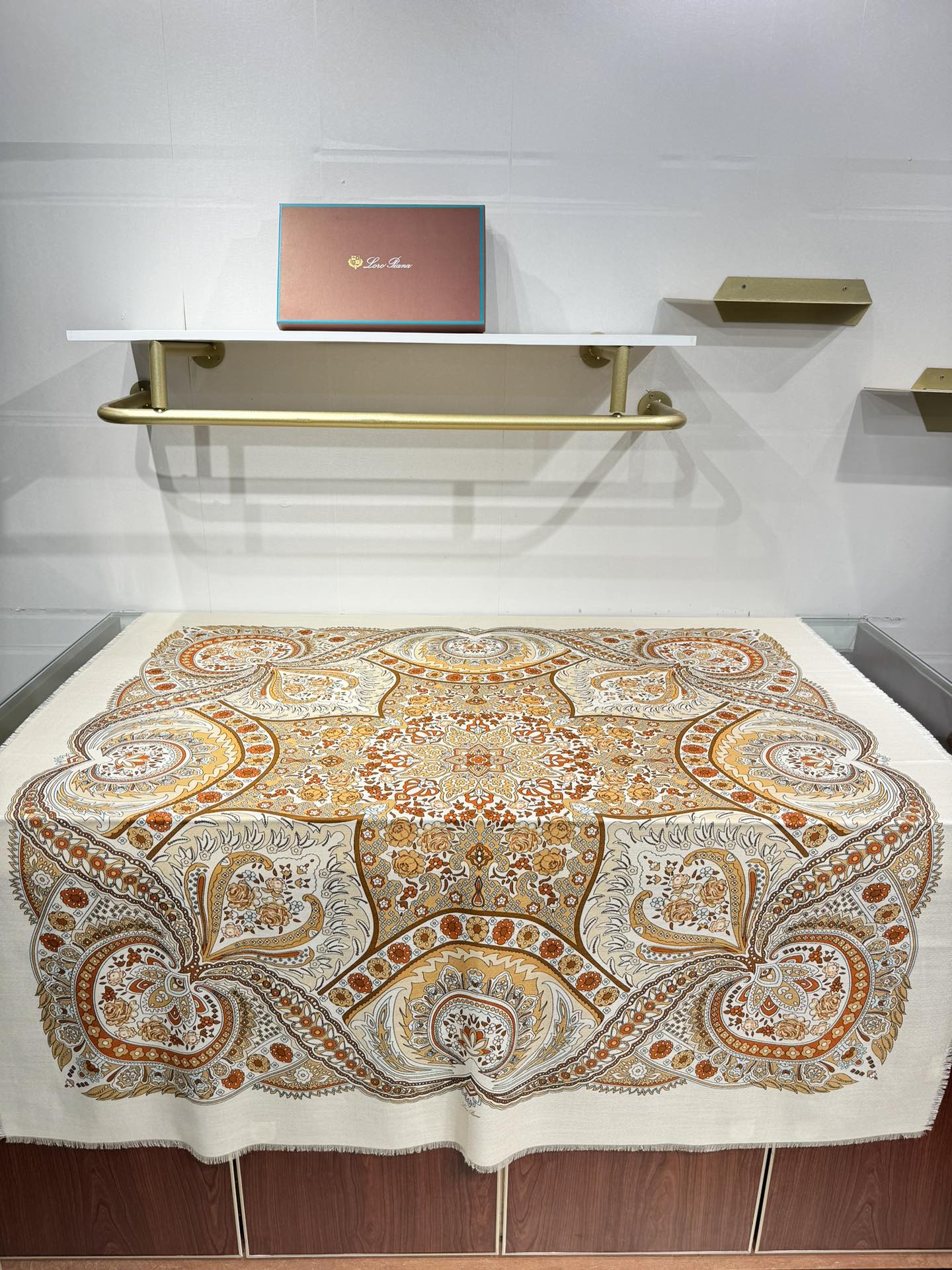 💟秋冬新作💞奢华的极其优雅低调.只有1w＋才有的规格水准❗️】说实话，真的是羊绒界最注重顶尖工艺的，面料