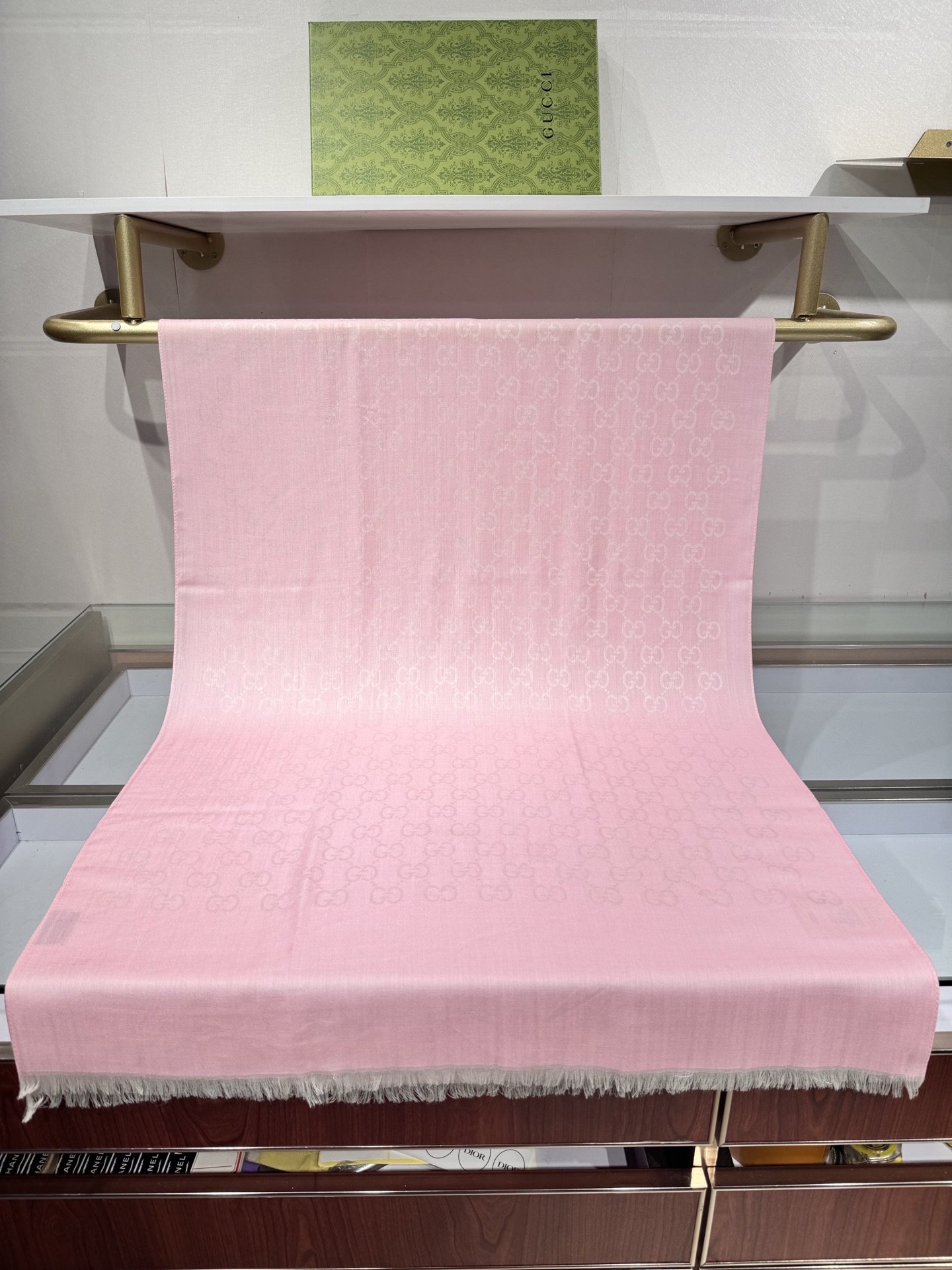 💟Gucci经典披肩👫✨【双G标志提花长巾】G专柜的常青树款，中性款男女都可用，品质极好❗️经典双G提花