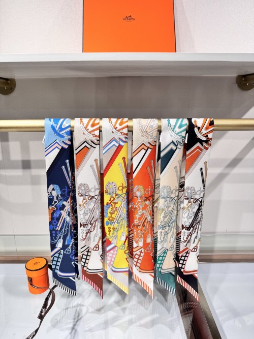 Hermes Twilly Scarf - Floral Bouquet Design - 6x120 cm - 100% Silk 1 Hermes Twilly Scarf – Floral Bouquet Design – 6×120 cm – 100% Silk