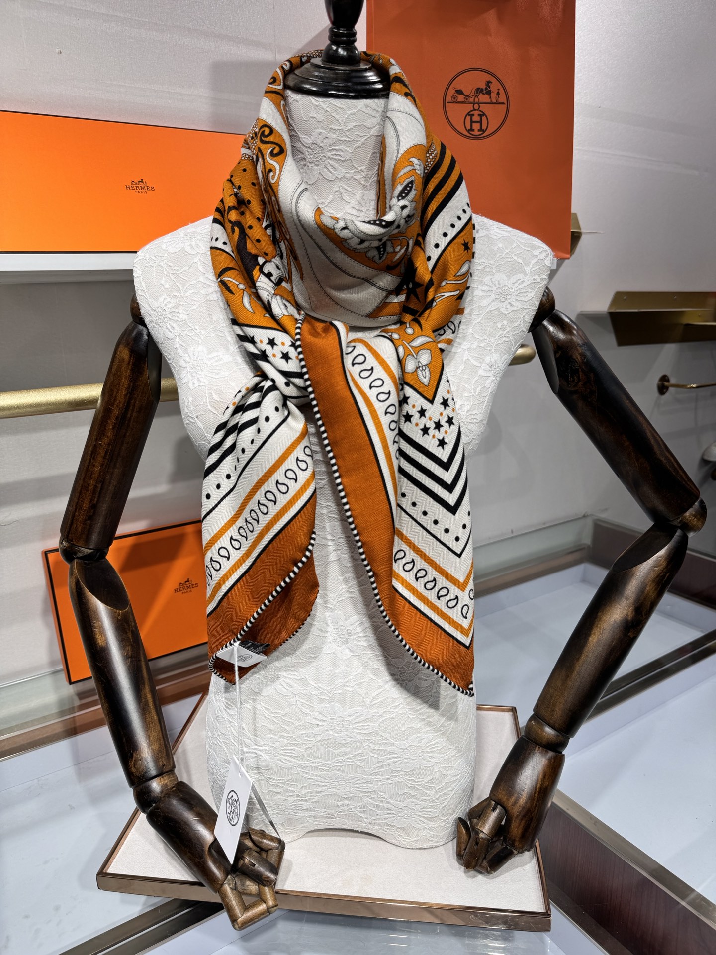 💟2025年H家秋冬抢先 上新 亚马逊的庆典💞【双面同色丝毛方巾】手工卷边山羊绒和真丝混纺披肩（70%山