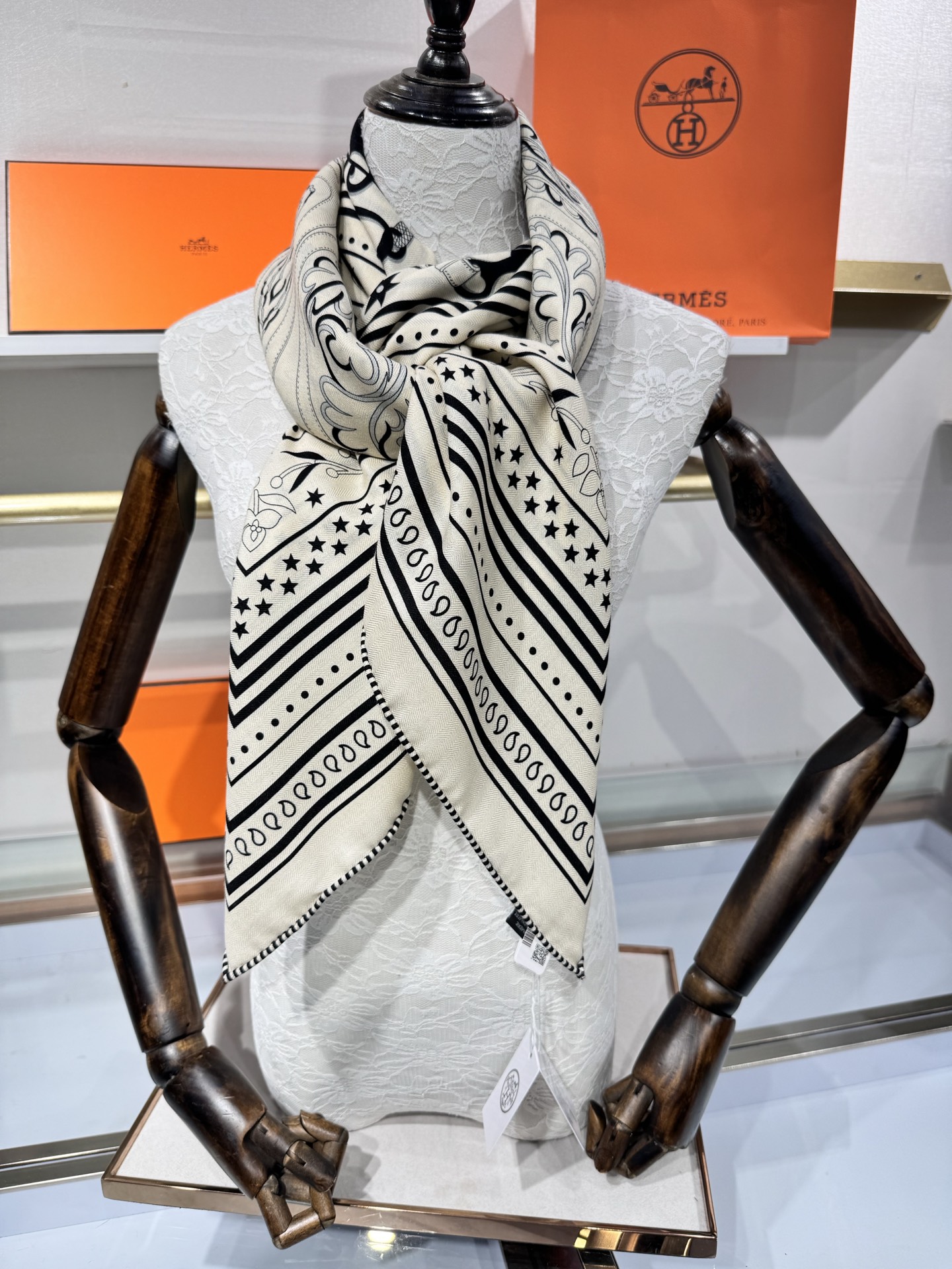 💟2025年H家秋冬抢先 上新 亚马逊的庆典💞【双面同色丝毛方巾】手工卷边山羊绒和真丝混纺披肩（70%山