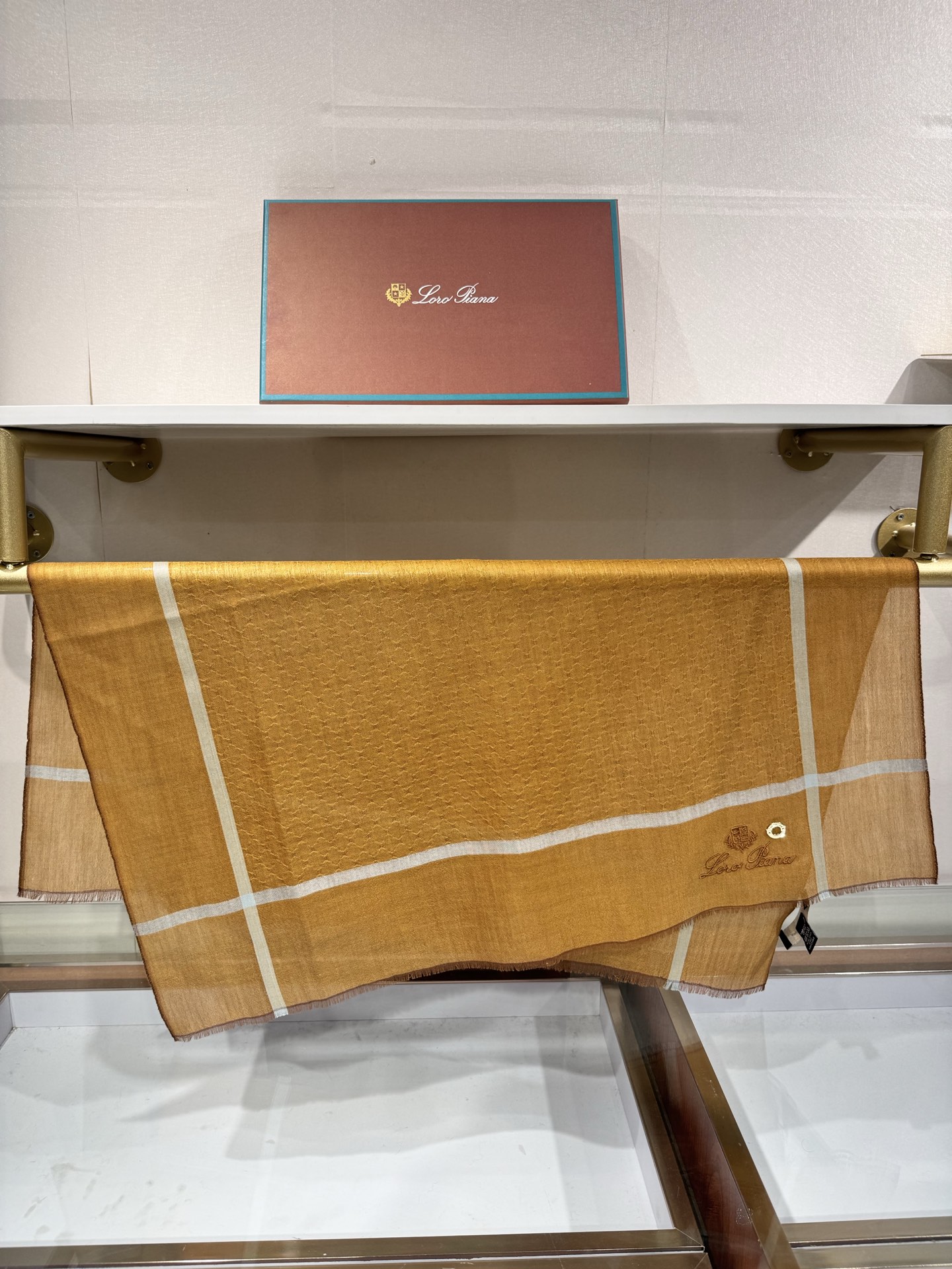 💟🎨💫罗罗皮雅娜【LP腰果图案羊绒长巾】LP羊绒世家，羊绒界的新贵，只做最好的皮雅娜❗自己可以去看看哦，