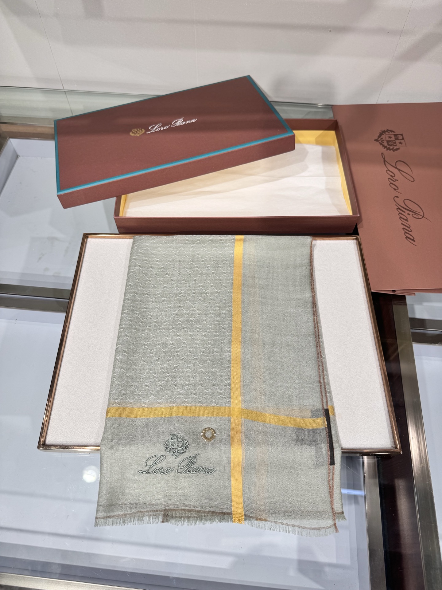 💟🎨💫罗罗皮雅娜【LP腰果图案羊绒长巾】LP羊绒世家，羊绒界的新贵，只做最好的皮雅娜❗自己可以去看看哦，