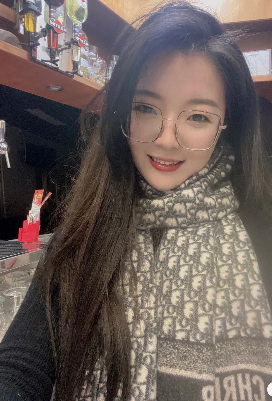 💟【▪️按捺不住的时髦气息！！！】Dior这样的设计感，招牌元素真的太好看了！！！现在这个时候必入！超级