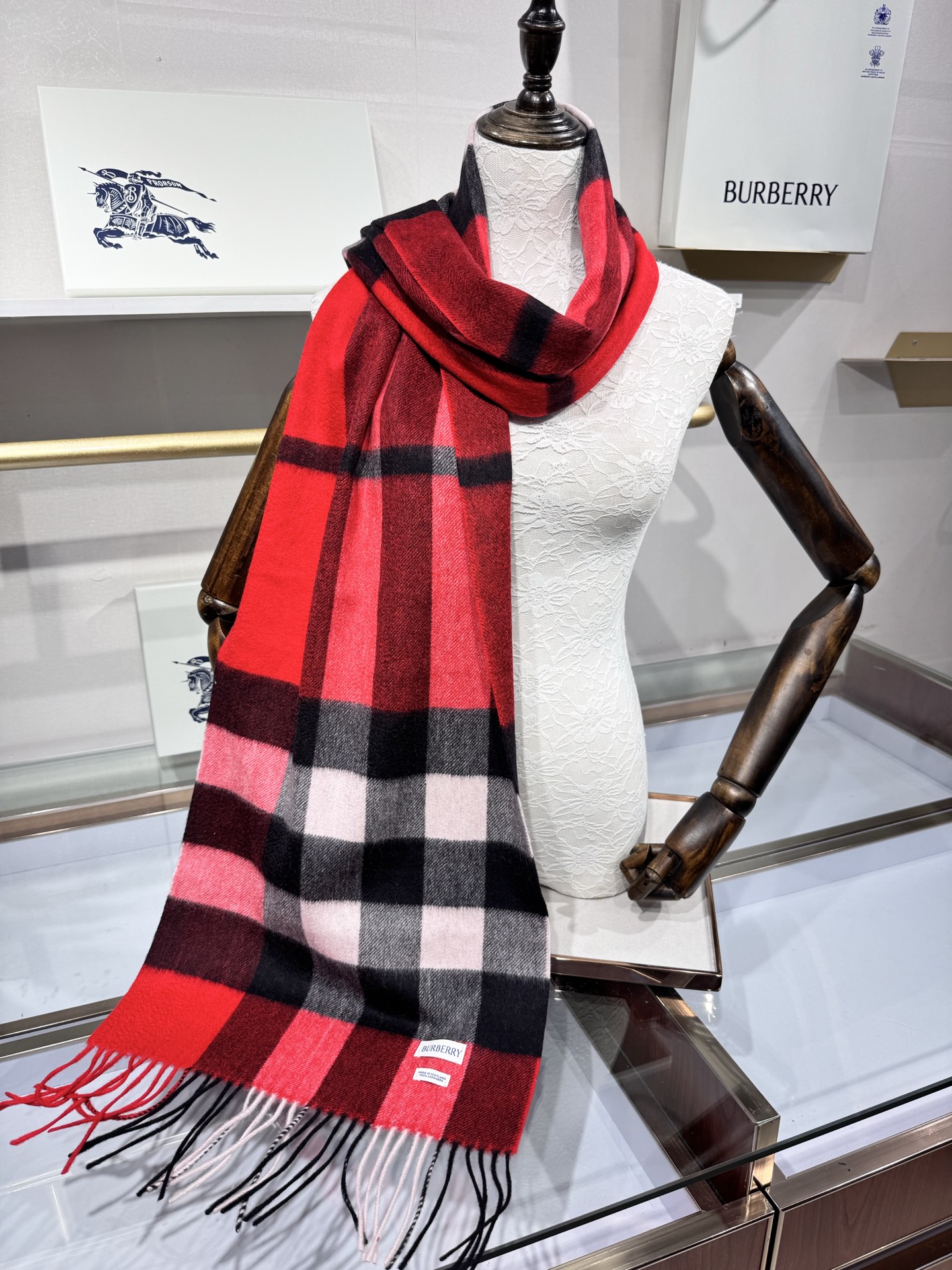 💟爆款补单到，越做越好 💟一百个赞[强][强]自留款[OK]柔软如糯[OK]Burberry巴宝莉最新原