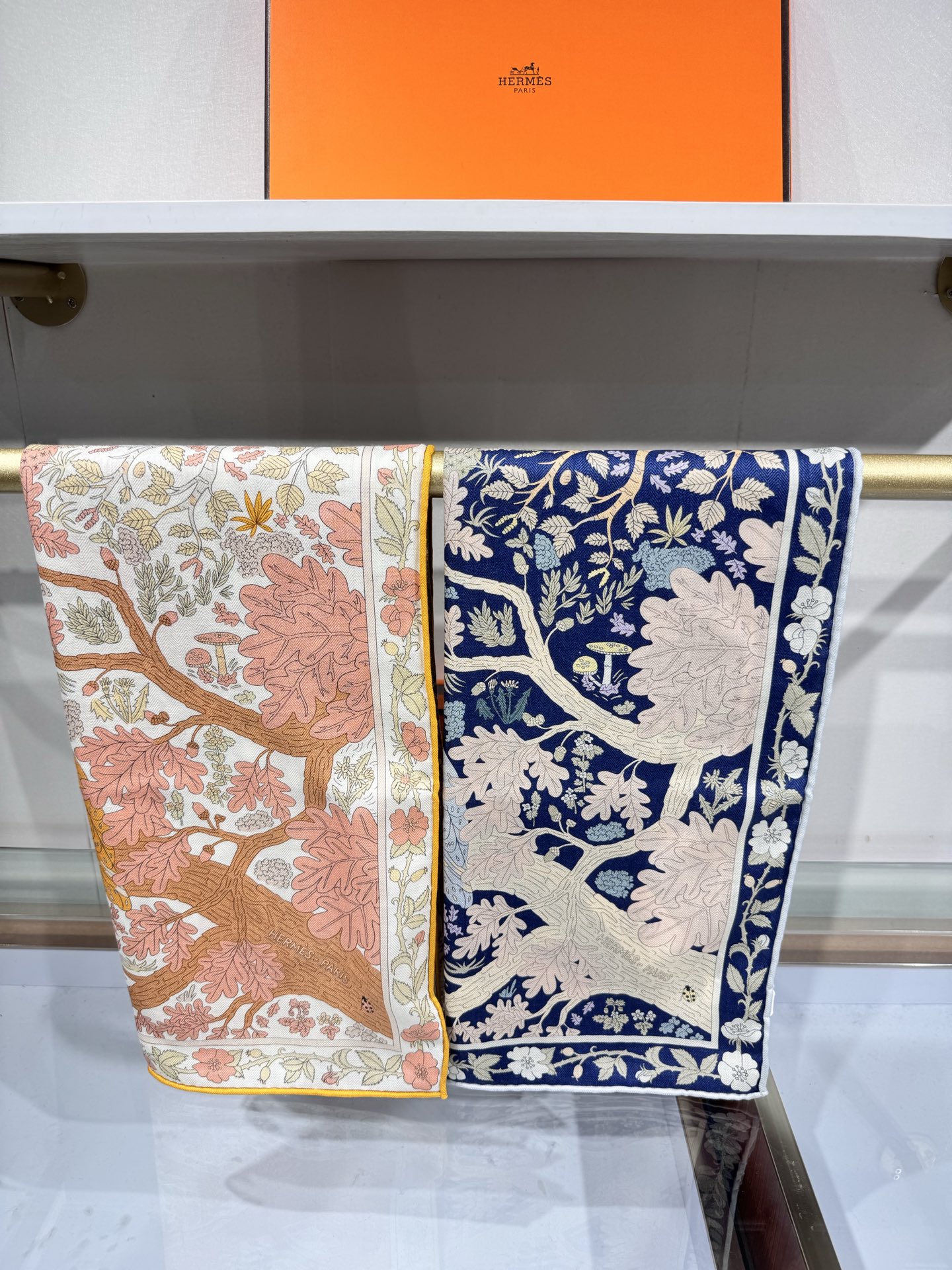 💟2025年终于等到!“于月神之怀”把森林童话戴上救命!这条“于月神之怀”丝羊绒的细节，我能盯着看一整天