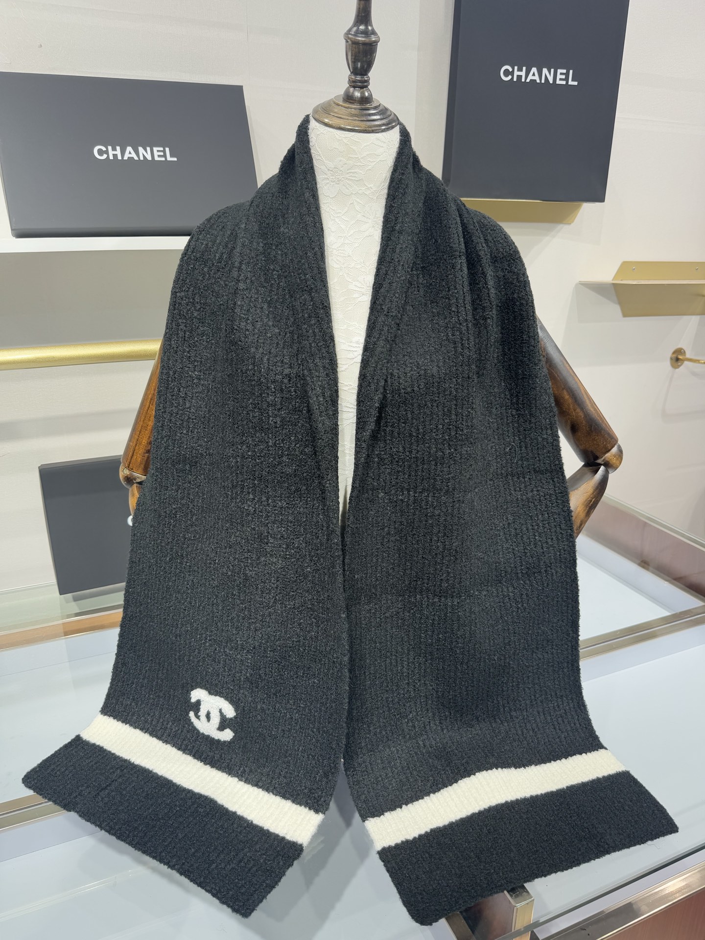 💟2025年💕上新🆕CHANEL【新款来袭】香奈儿专柜最新编织系列！这是一个特别稀有的款式，这也是小香家