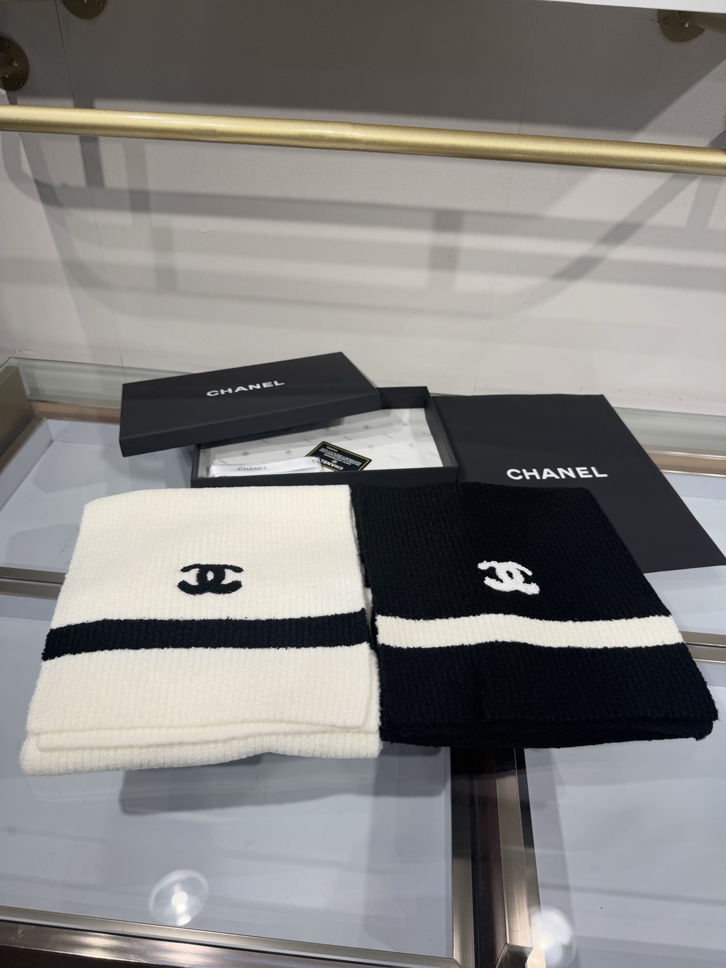 💟2025年💕上新🆕CHANEL【新款来袭】香奈儿专柜最新编织系列！这是一个特别稀有的款式，这也是小香家