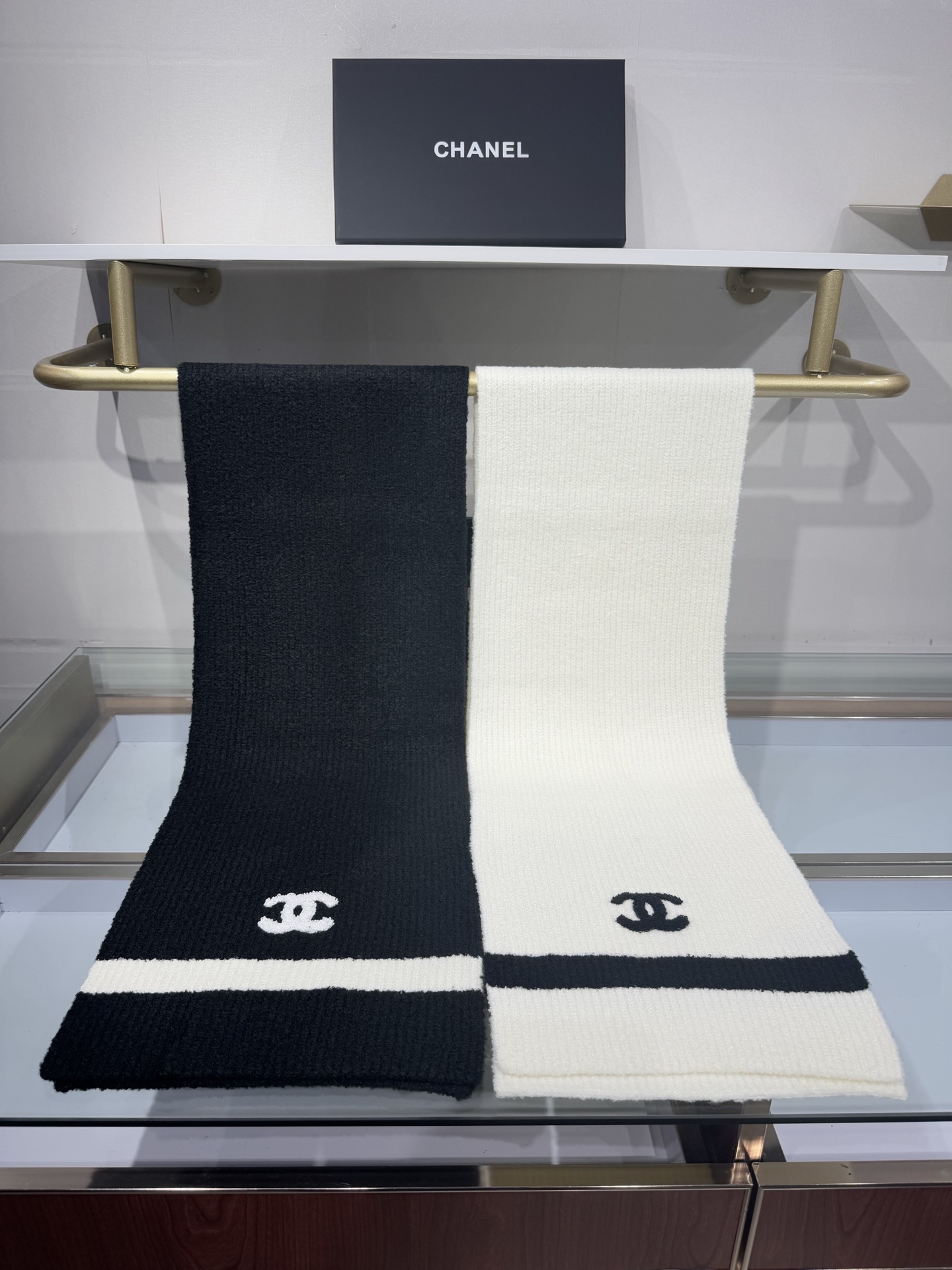 💟2025年💕上新🆕CHANEL【新款来袭】香奈儿专柜最新编织系列！这是一个特别稀有的款式，这也是小香家