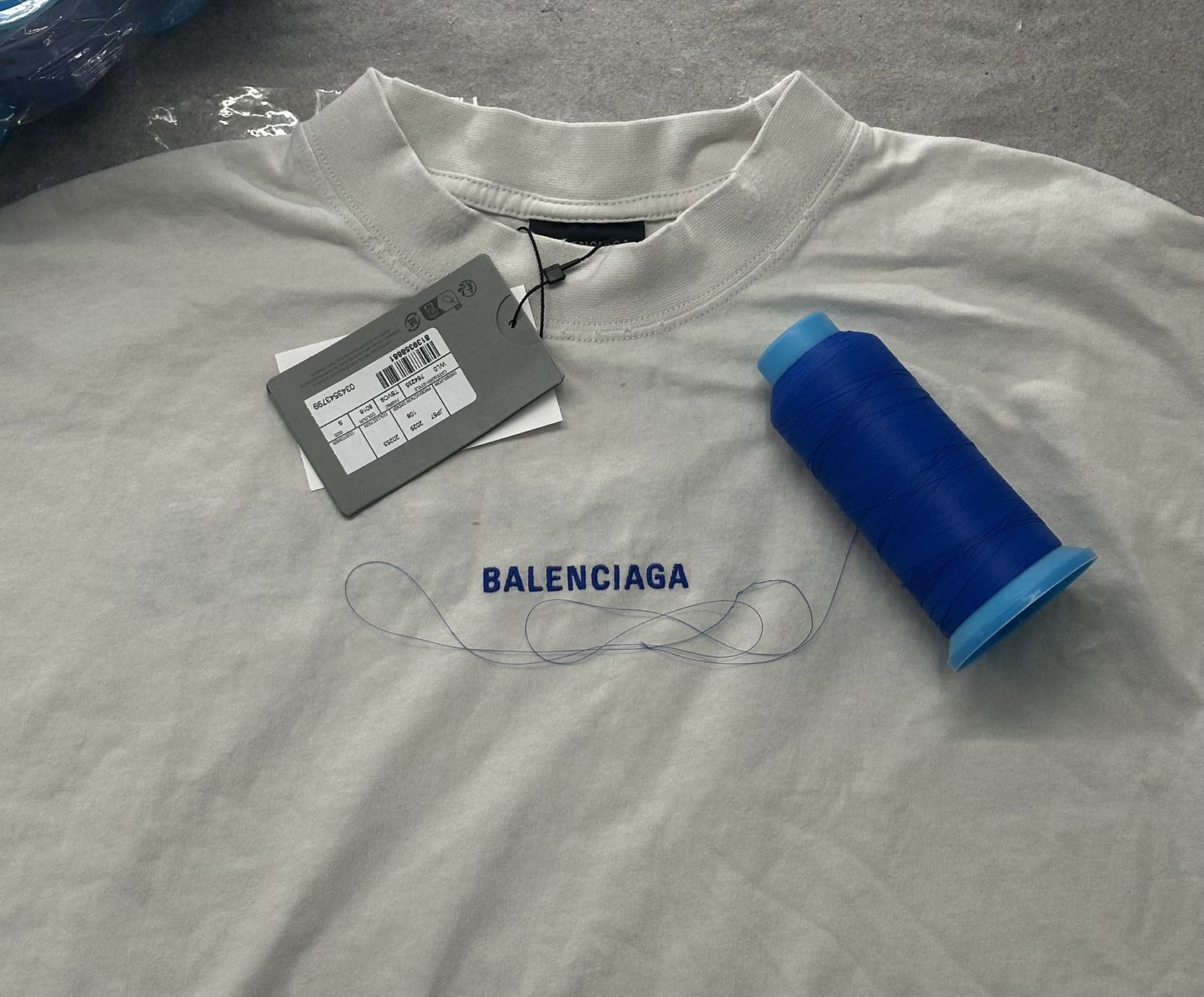 新款巴黎刺绣蓝字母 Balenciaga｜克莱因蓝前后刺绣字母T恤