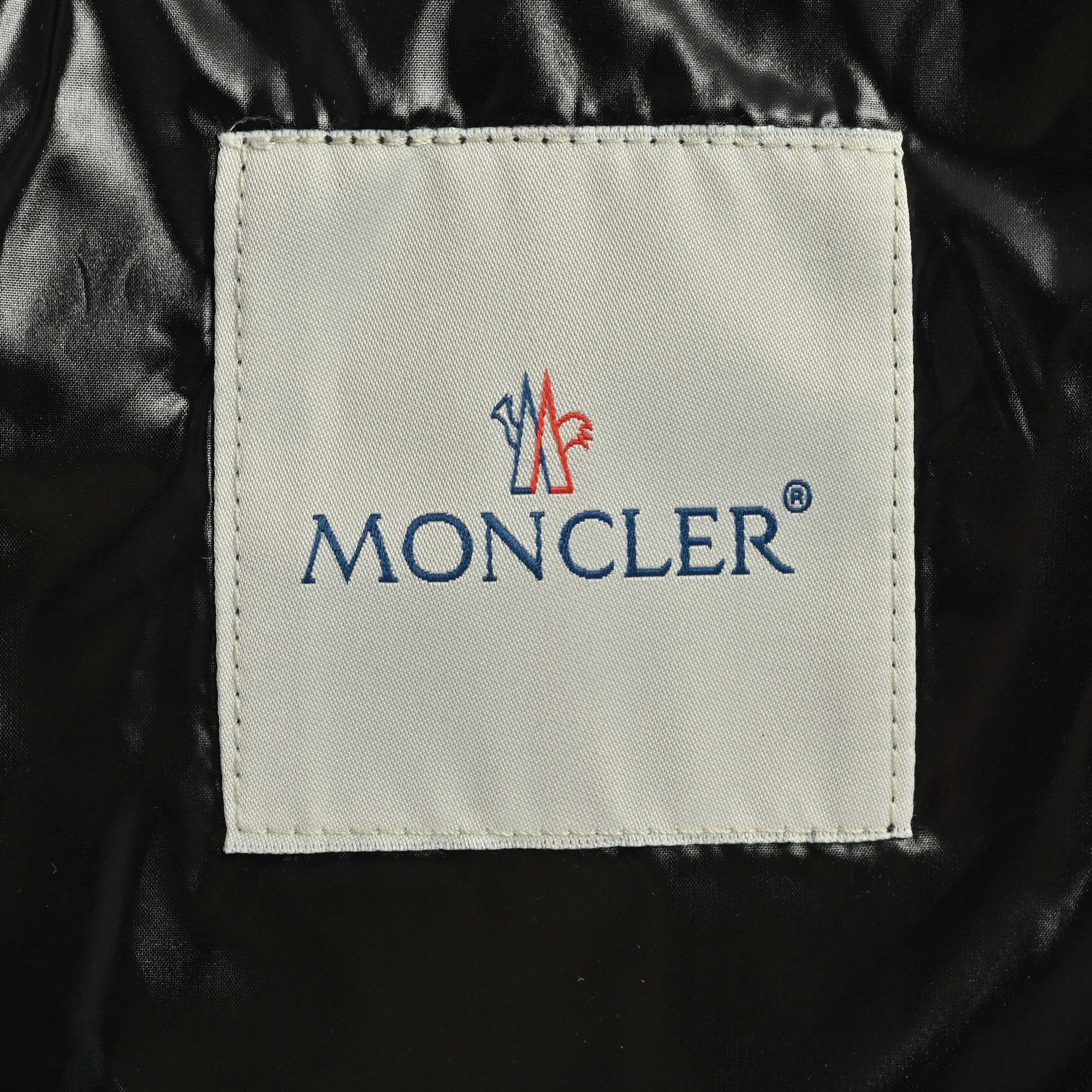 Moncler蒙口25s羽绒服 简约大口袋素款 秋冬新款羽绒服 白鹅绒羽绒填充实-High Quatity Cheap Brand wholesale wholesaler seller Clothes Bags handbags Sneakers Top Fashion Clothing Shoes from China Factory Chinese suppliers best Quality Beautiful Price Moncler蒙口25s羽绒服 简约大口袋素款 秋冬新款羽绒服 白鹅绒羽绒填充实