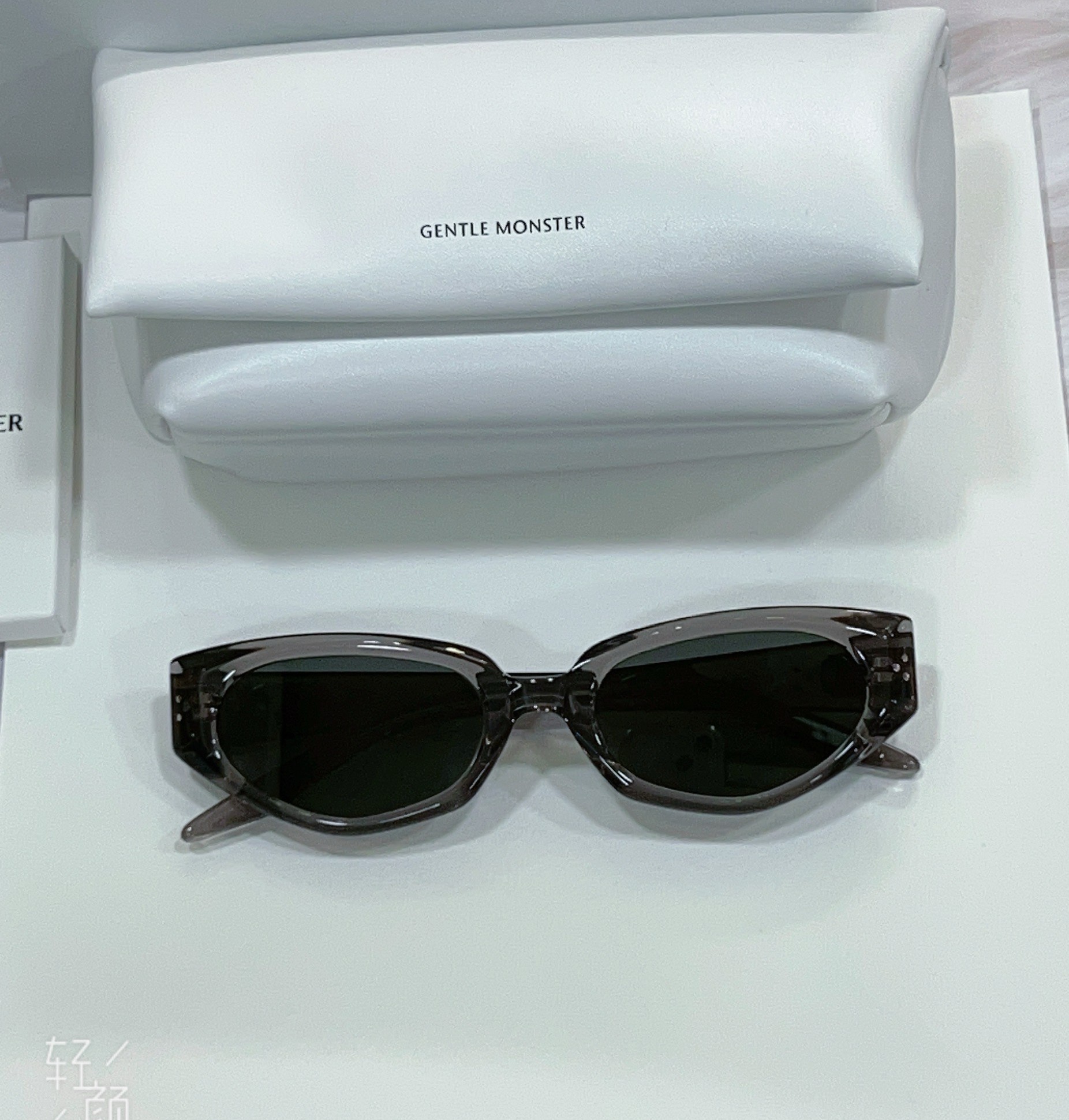 젠틀몬스터 데본 선글라스 73965 이미지 6