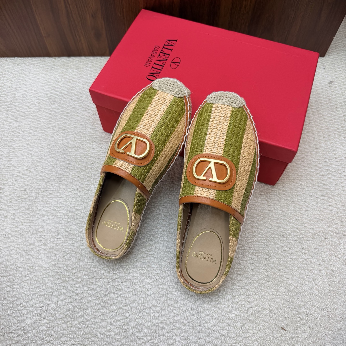Valentino Mules