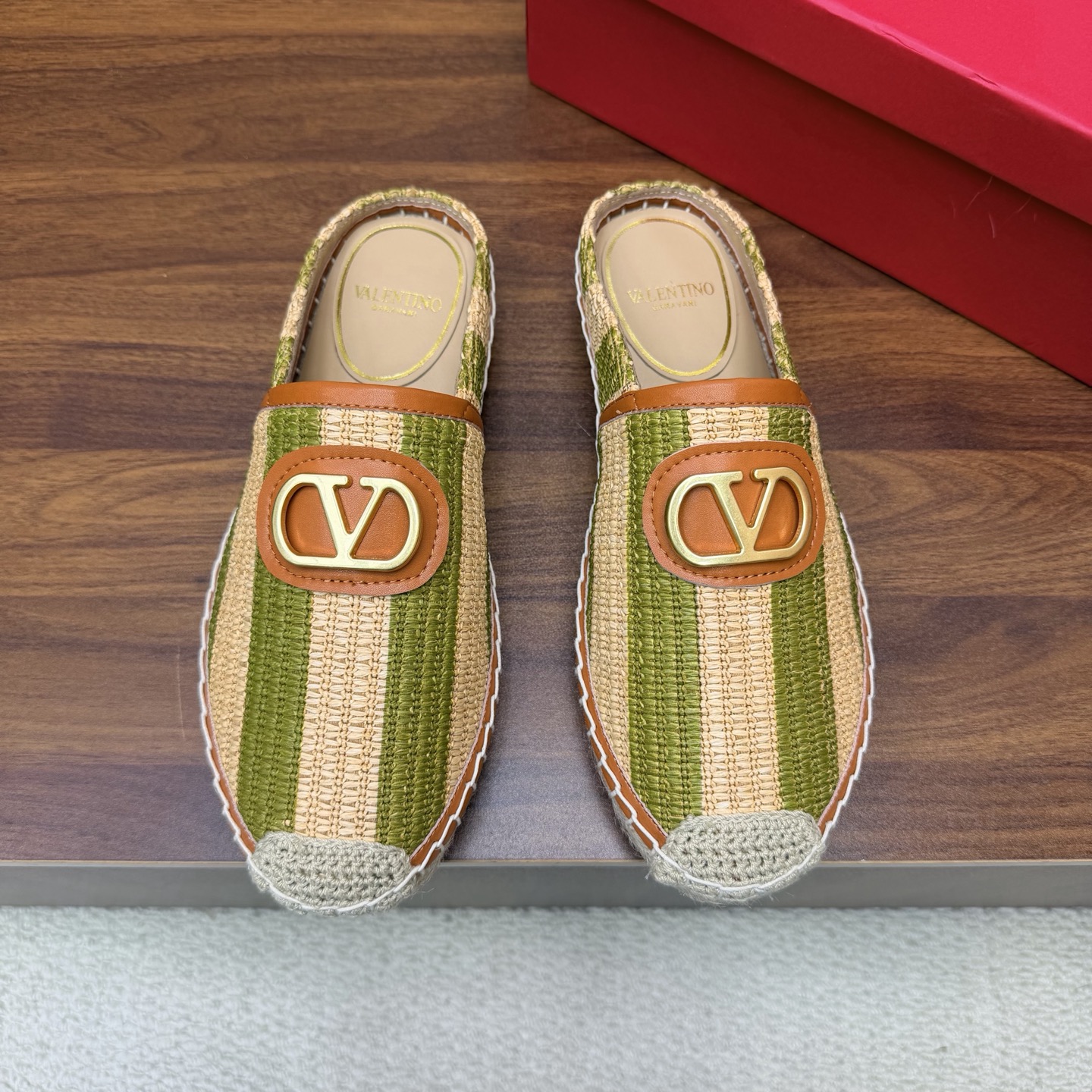 Valentino Mules