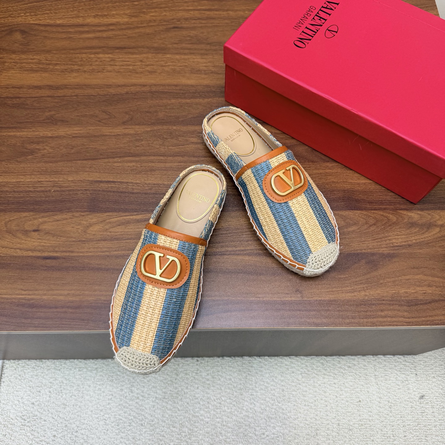 Valentino Mules