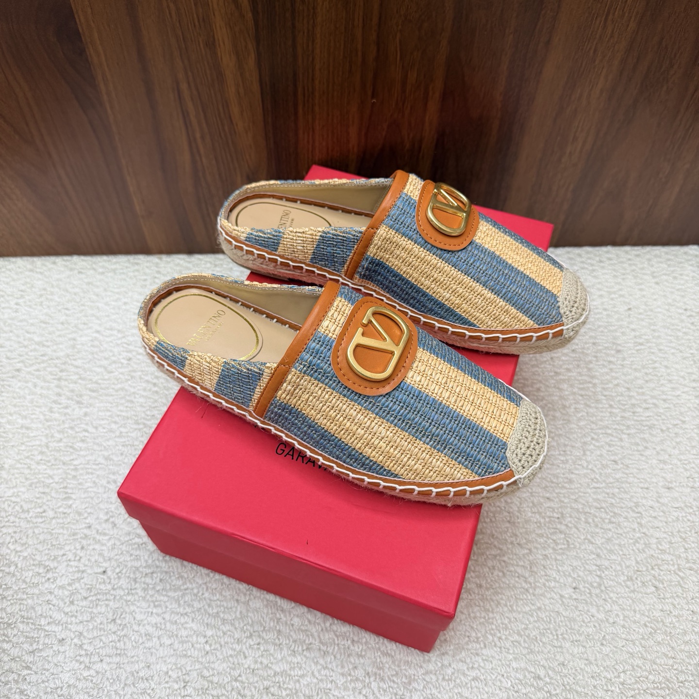 Valentino Mules