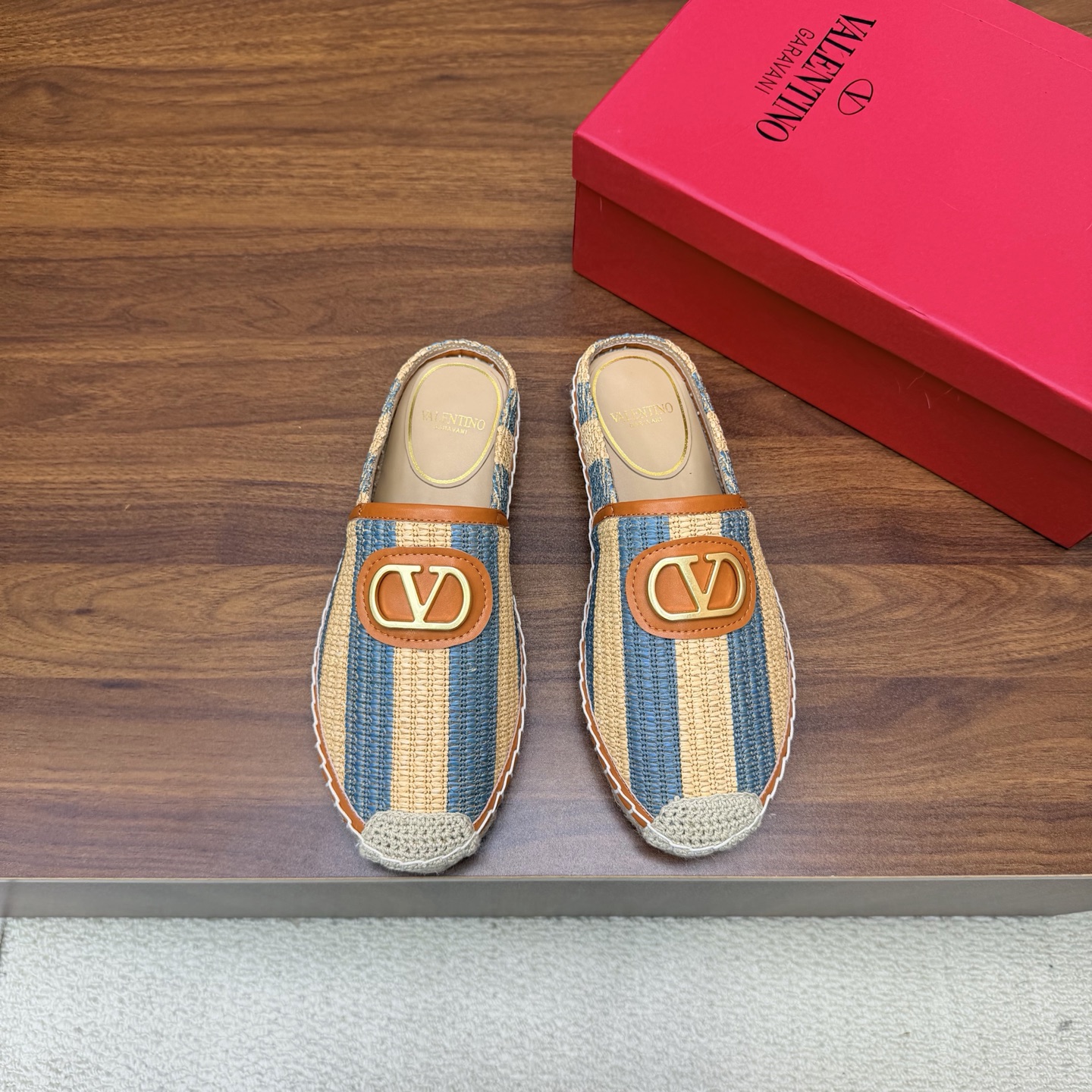 Valentino Mules