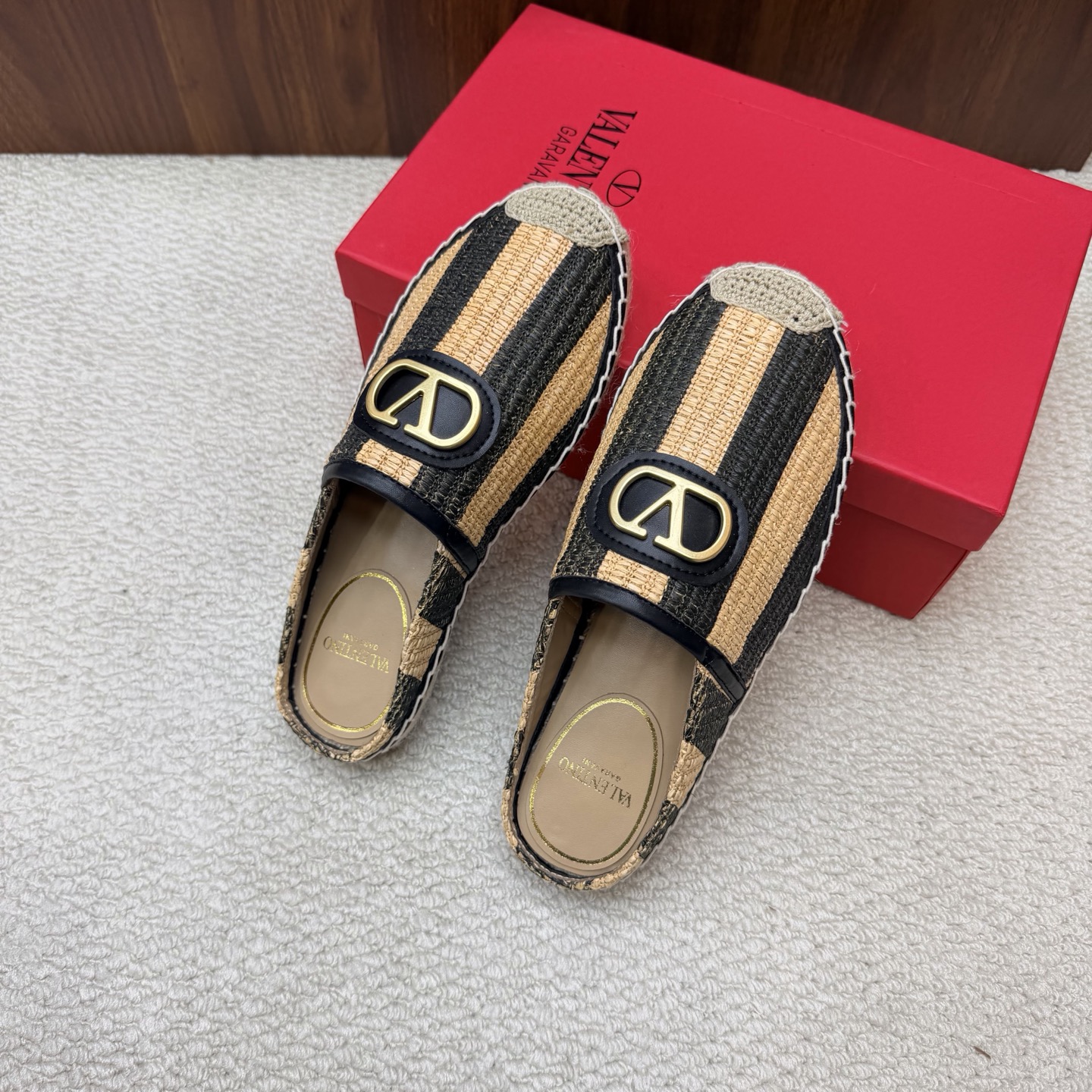 Valentino Mules