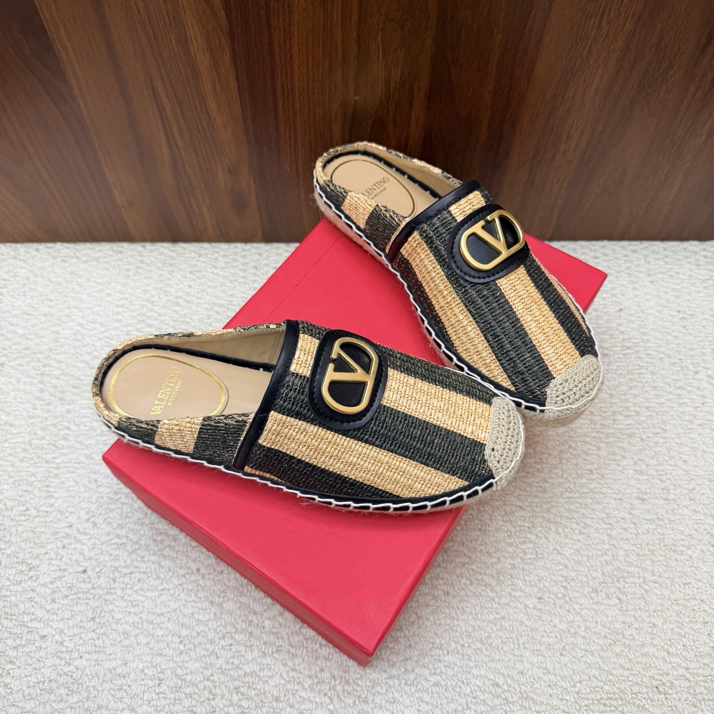 Valentino Mules