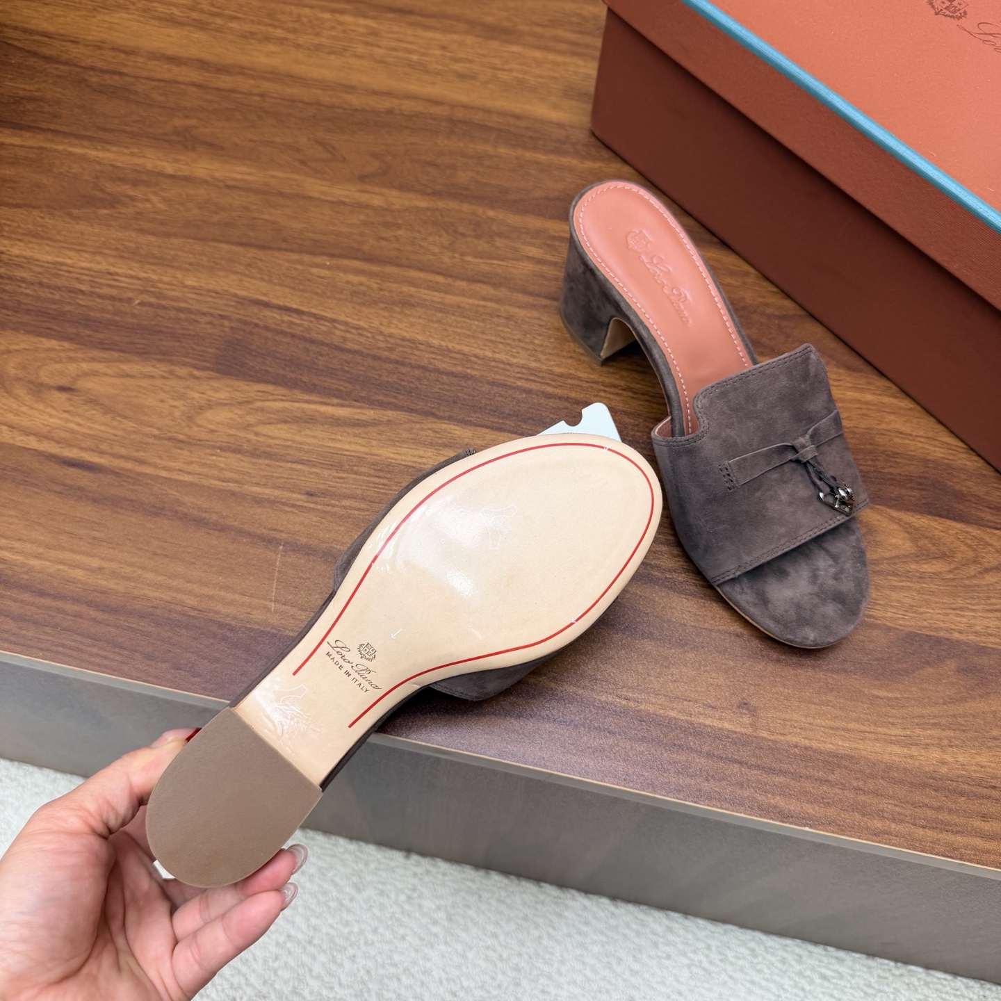 Loro Piana Slides