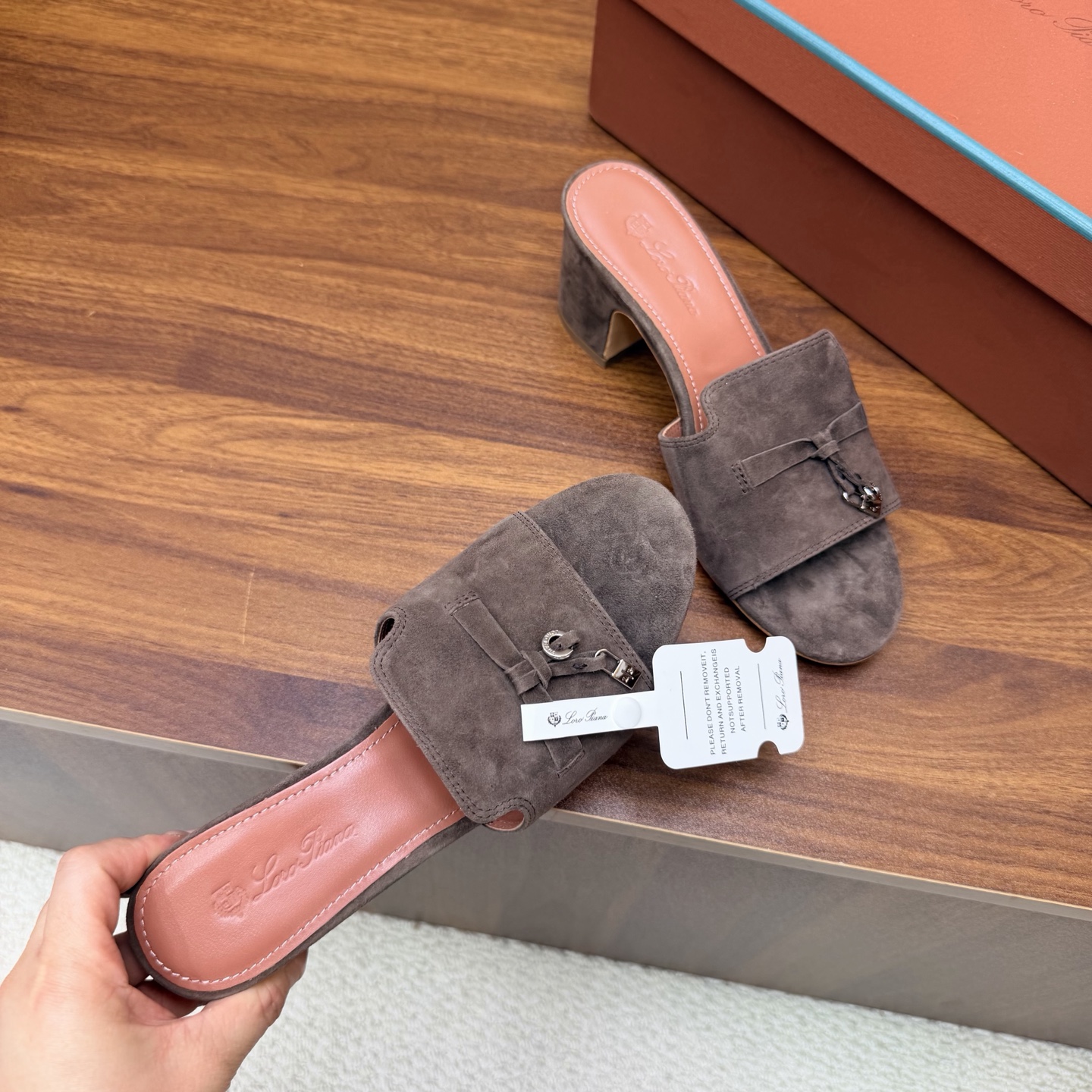 Loro Piana Slides