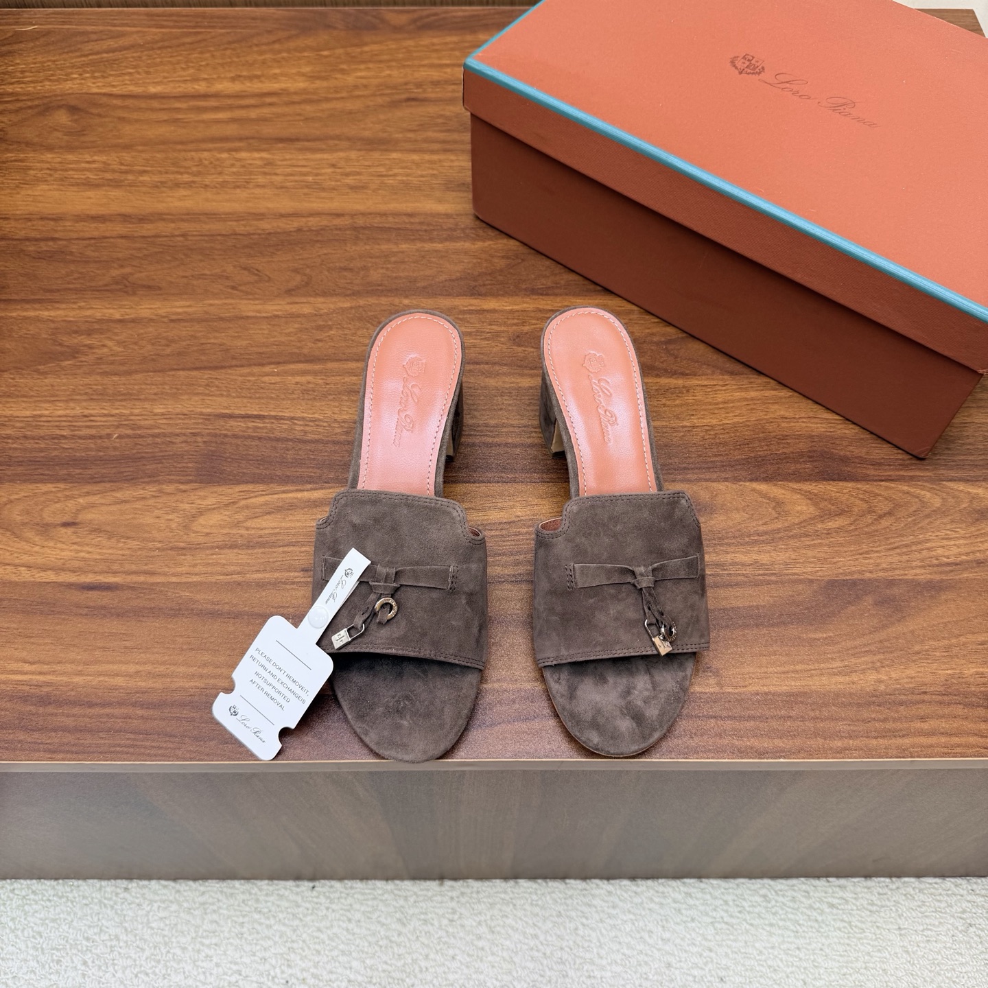 Loro Piana Slides