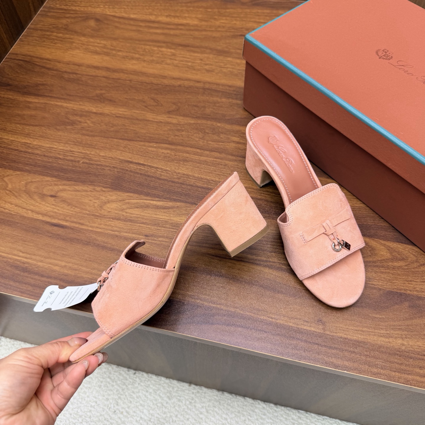 Loro Piana Slides