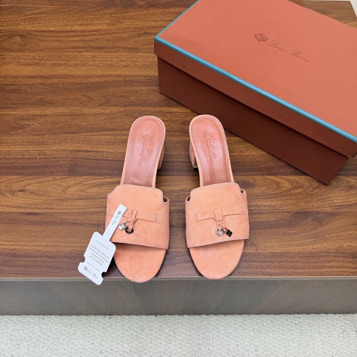 Loro Piana Slides