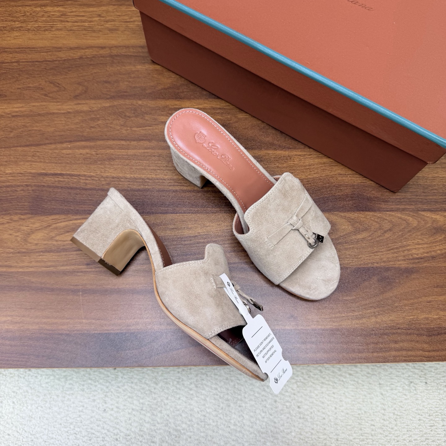 Loro Piana Slides