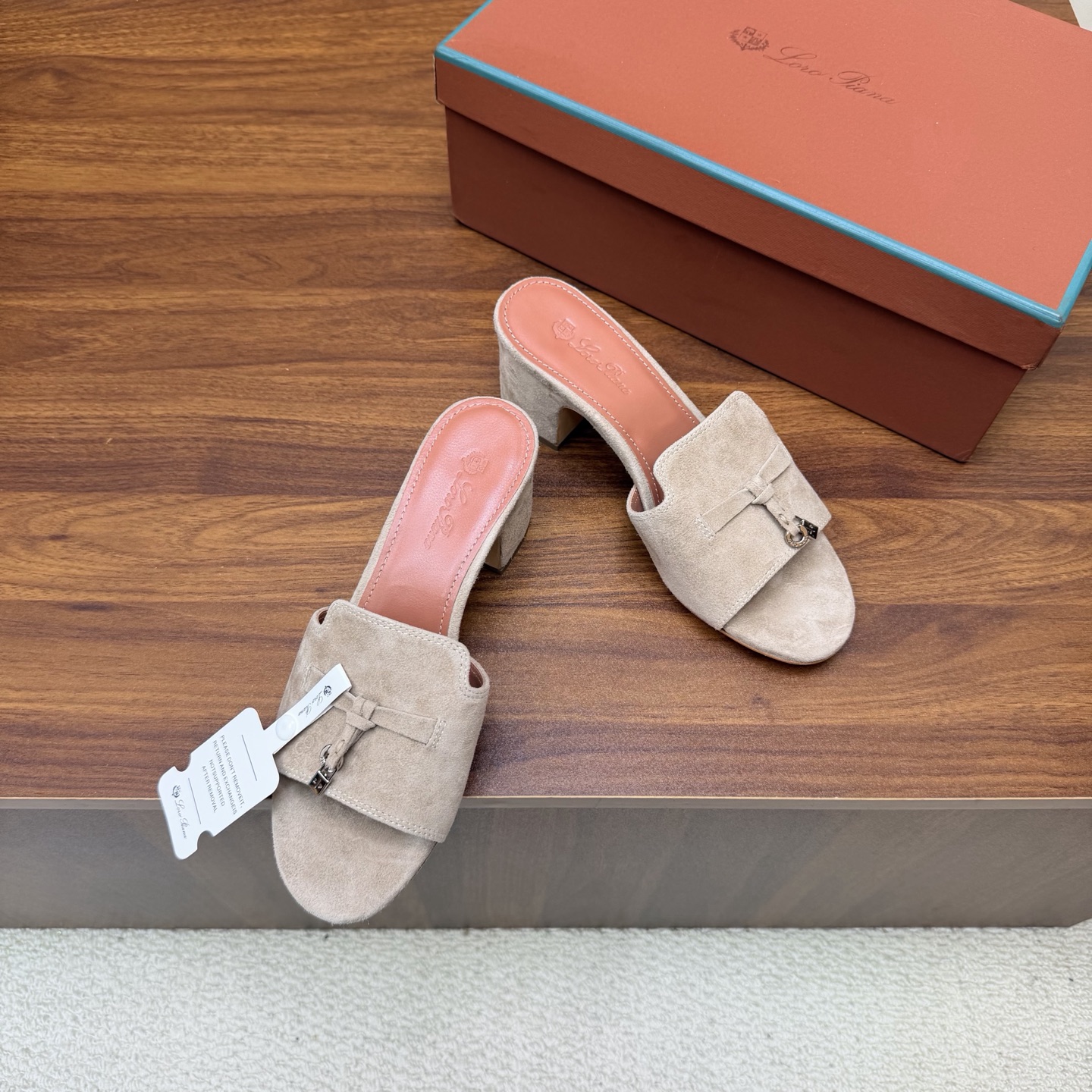 Loro Piana Slides