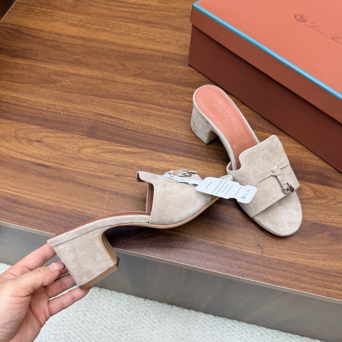 Loro Piana Slides