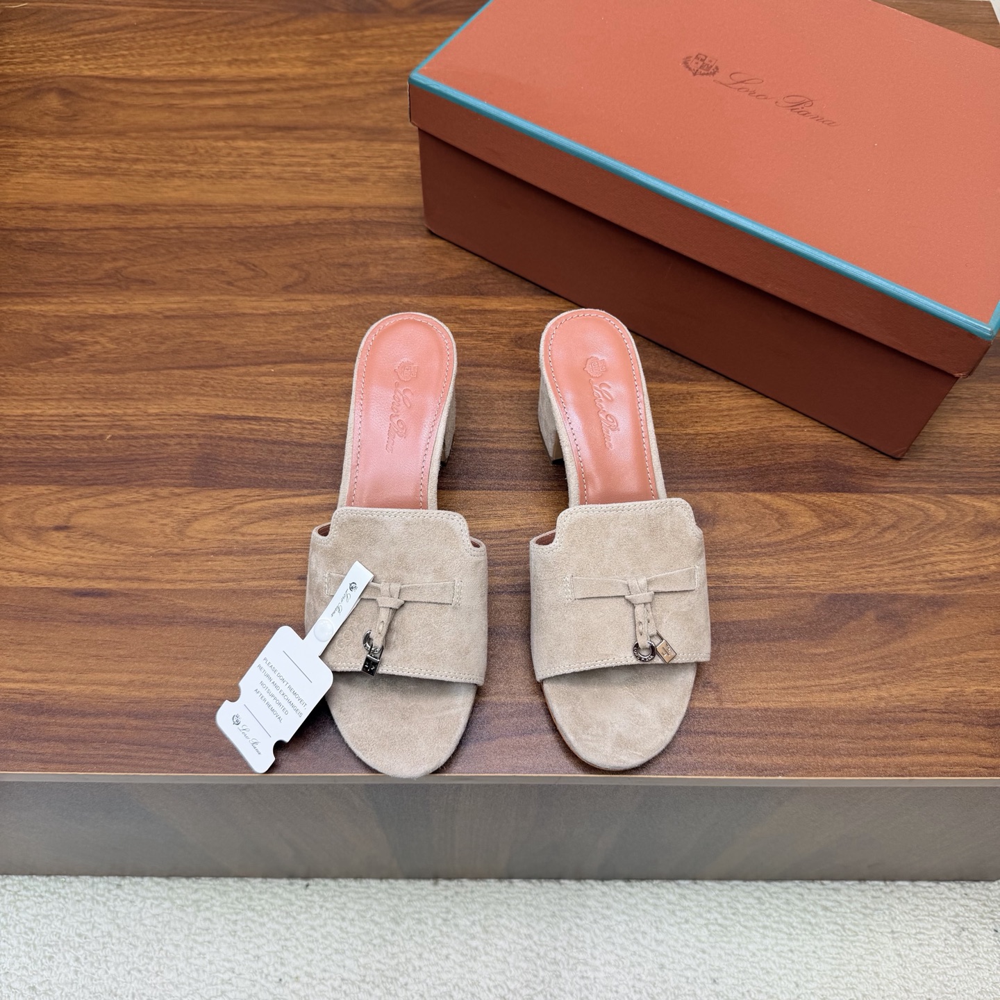 Loro Piana Slides
