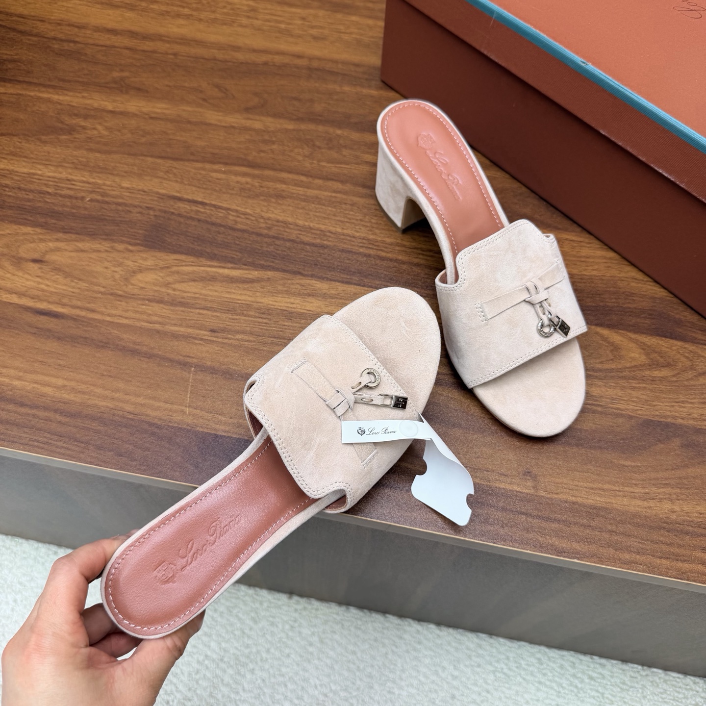 Loro Piana Slides