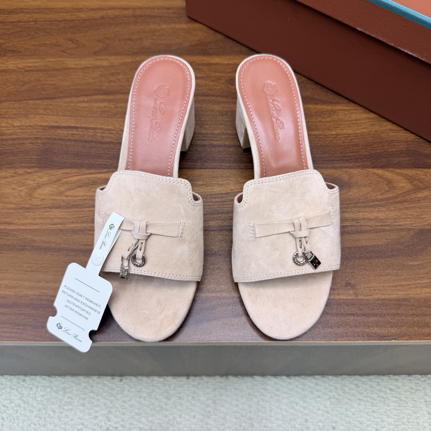 Loro Piana Slides