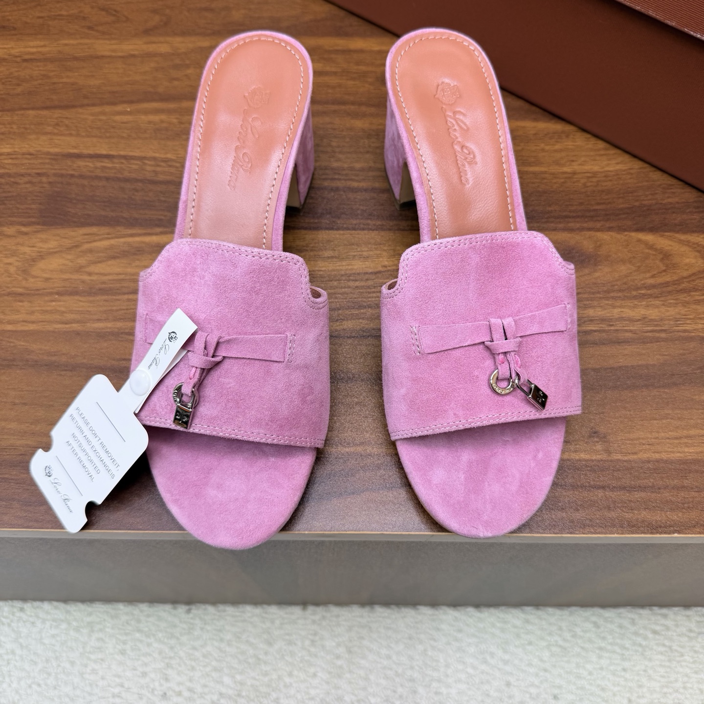 Loro Piana Slides