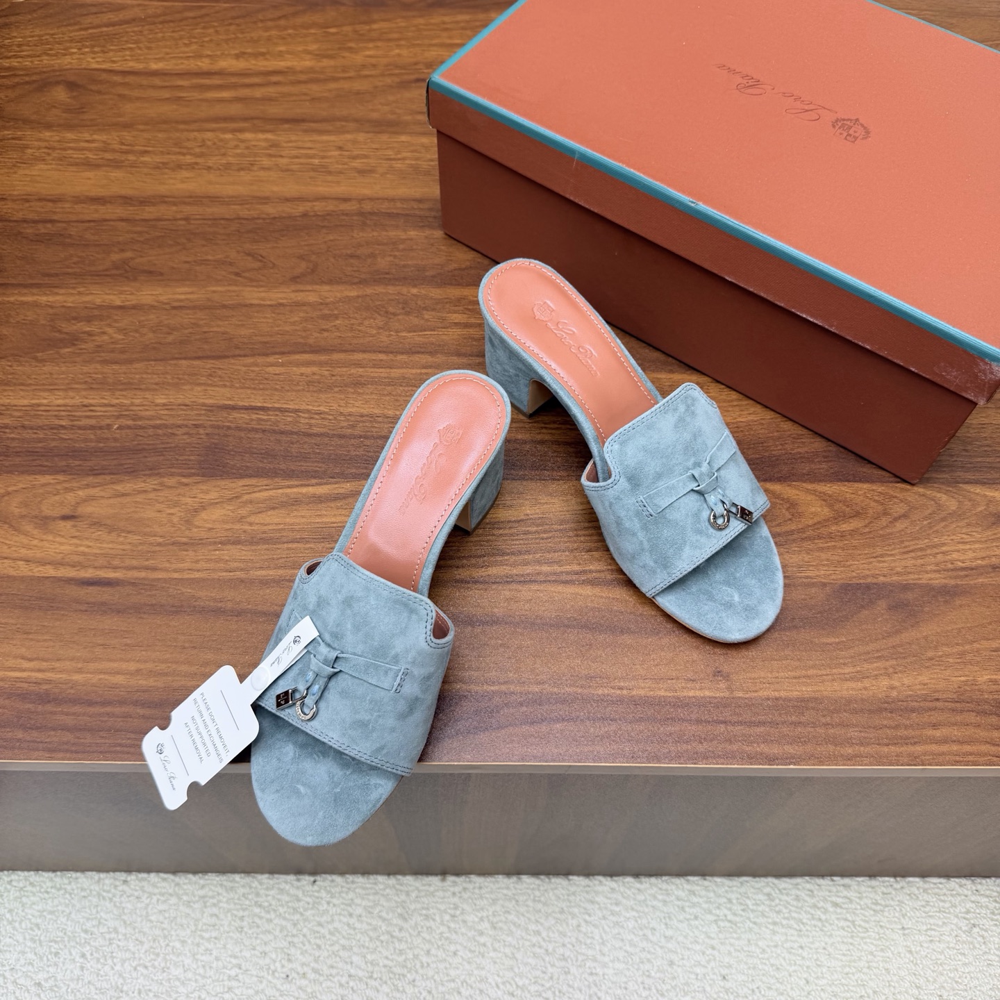 Loro Piana Slides