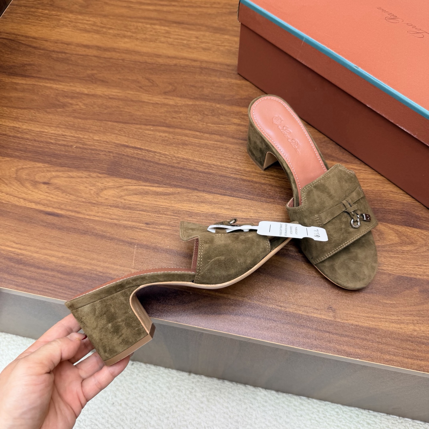 Loro Piana Slides