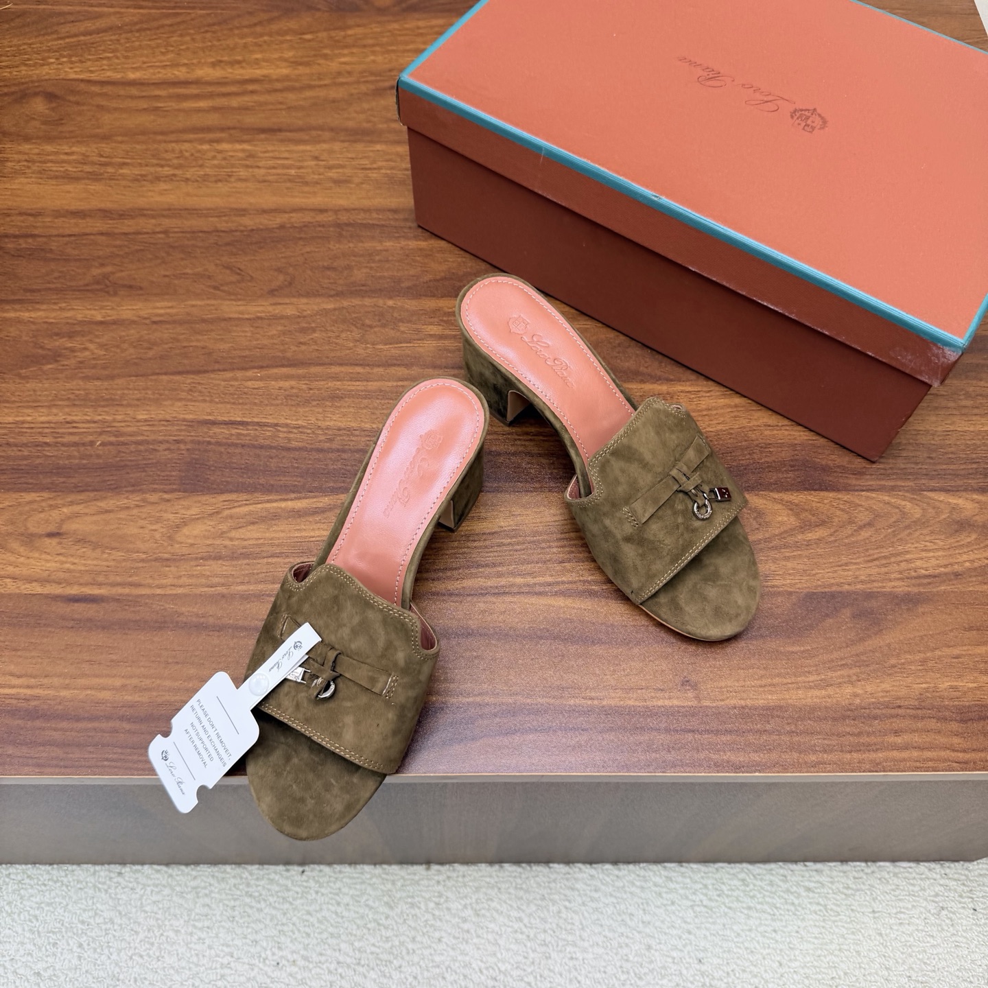 Loro Piana Slides