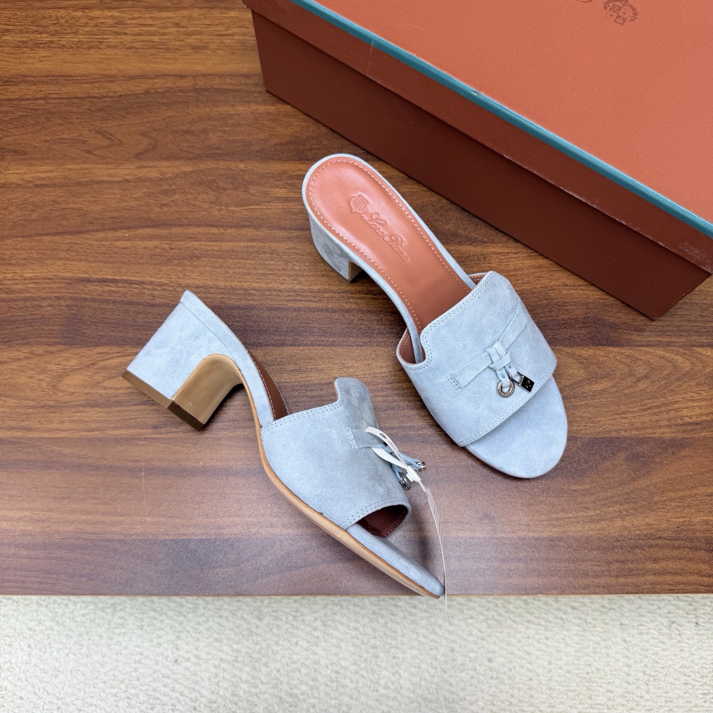Loro Piana Slides
