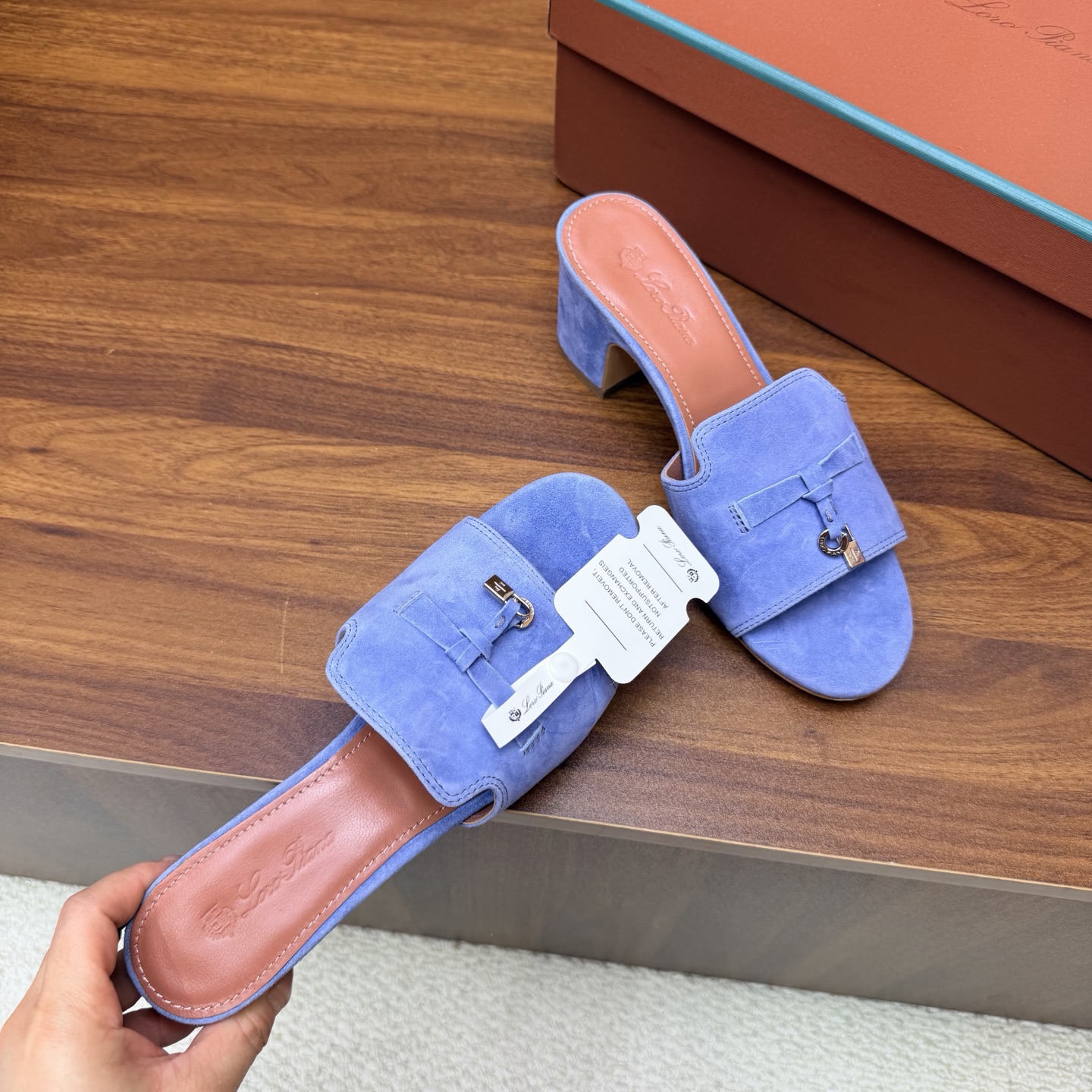 Loro Piana Slides
