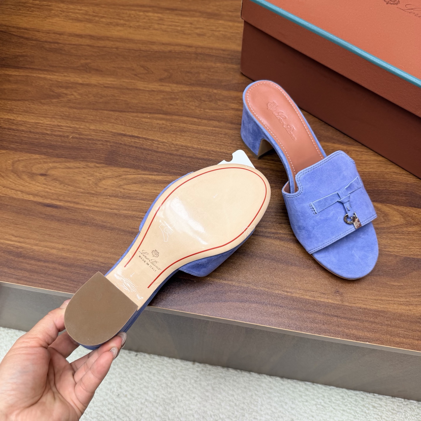 Loro Piana Slides