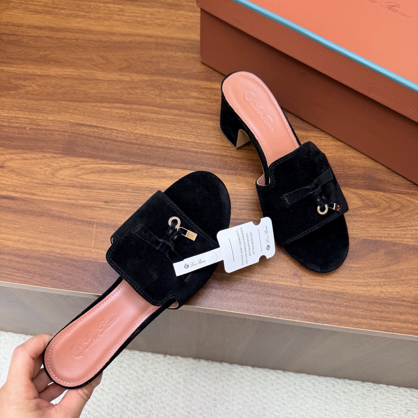 Loro Piana Slides