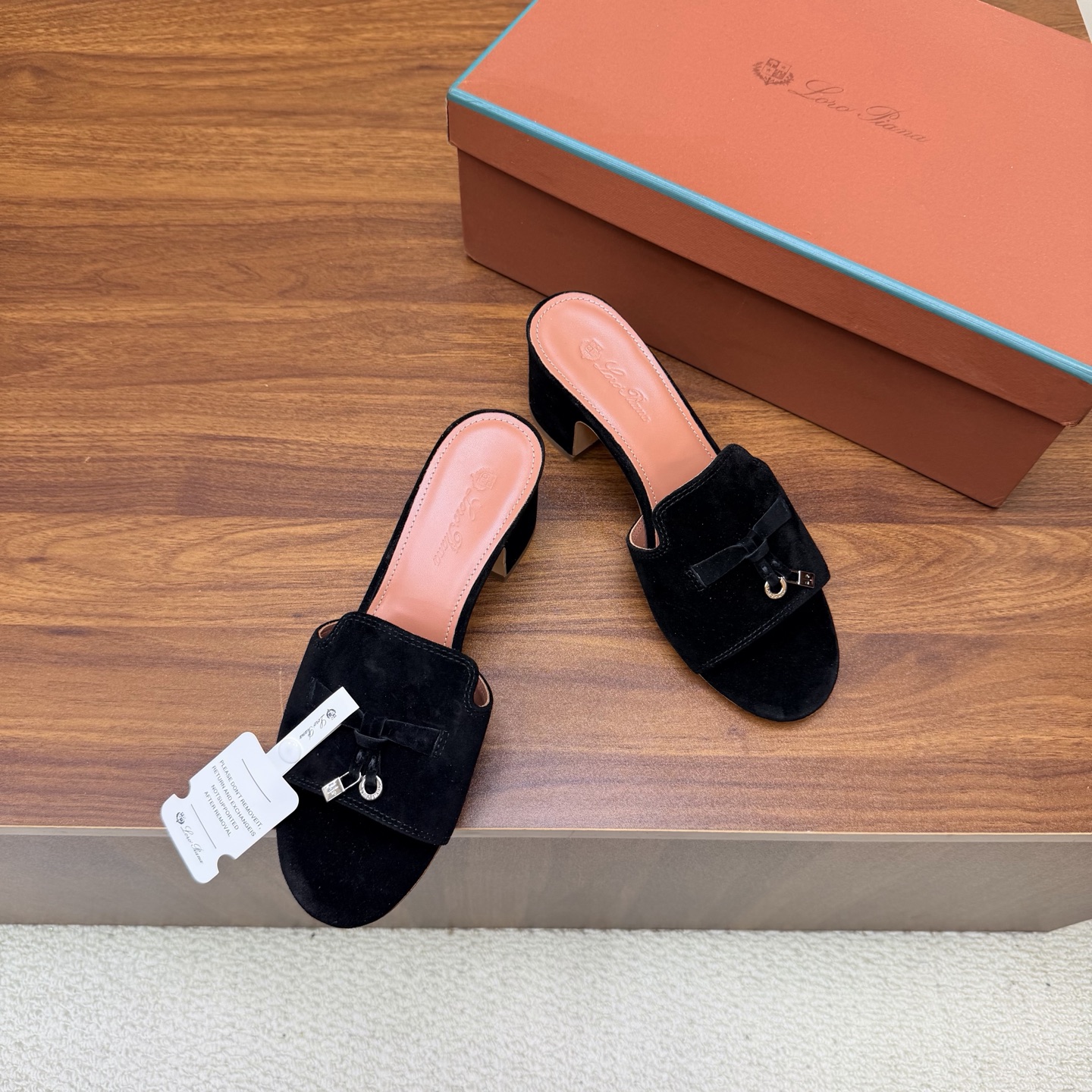 Loro Piana Slides